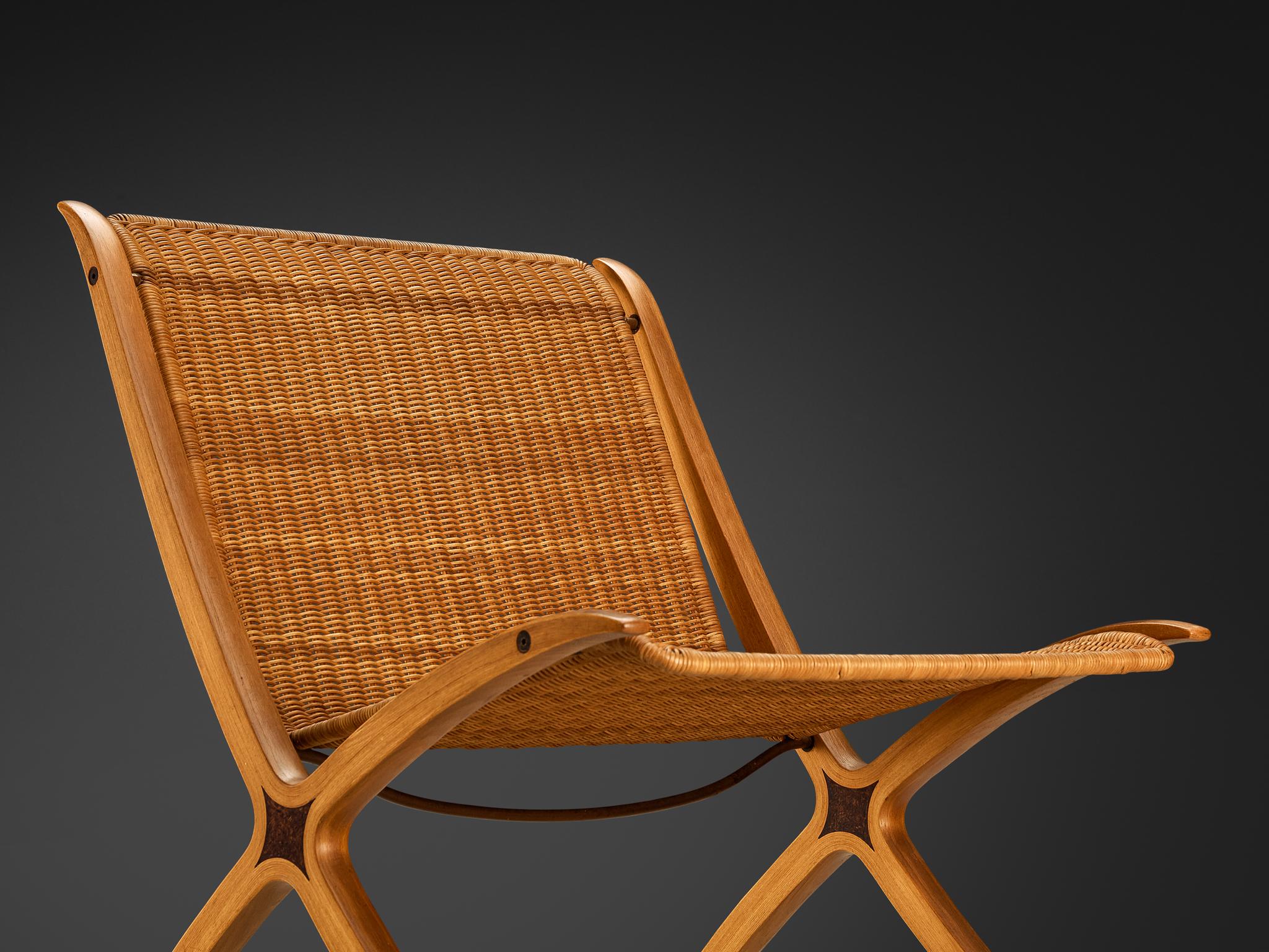 Scandinavo moderno Private listing for Michelle: Set of two ''X-Chairs'' in vendita