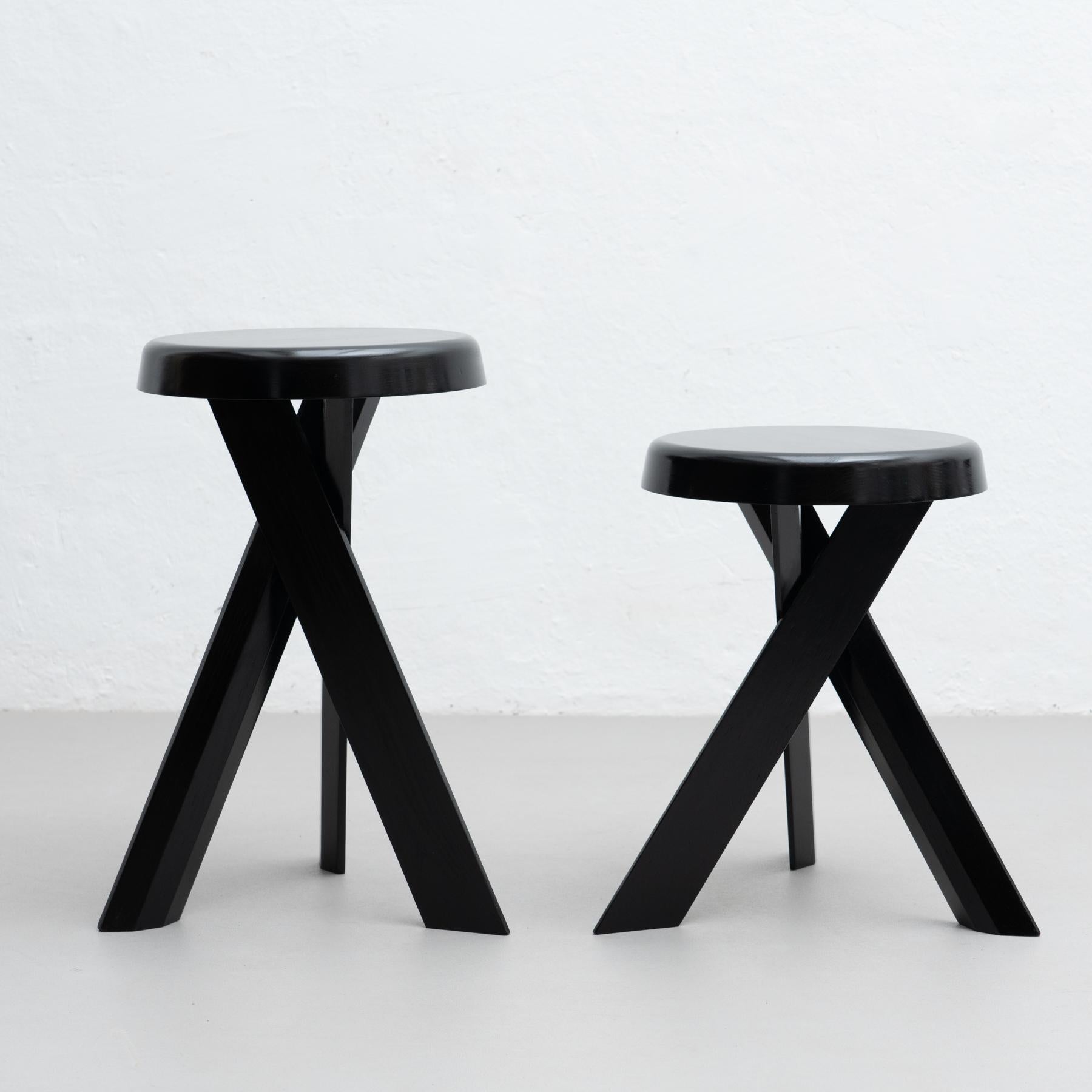 Set of Two Pierre Chapo Special Black Edition S31A & S31B Stools In Good Condition In Barcelona, Barcelona