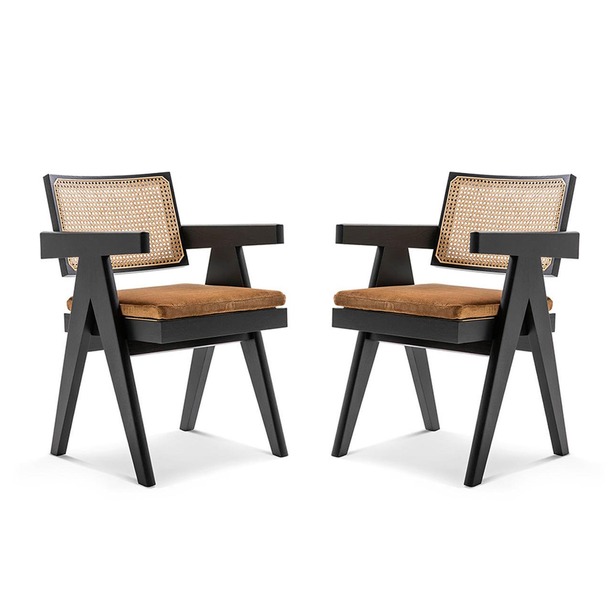Mid-Century moderno Set di due sedie da ufficio Pierre Jeanneret 051 Capitol Complex di Cassina in vendita