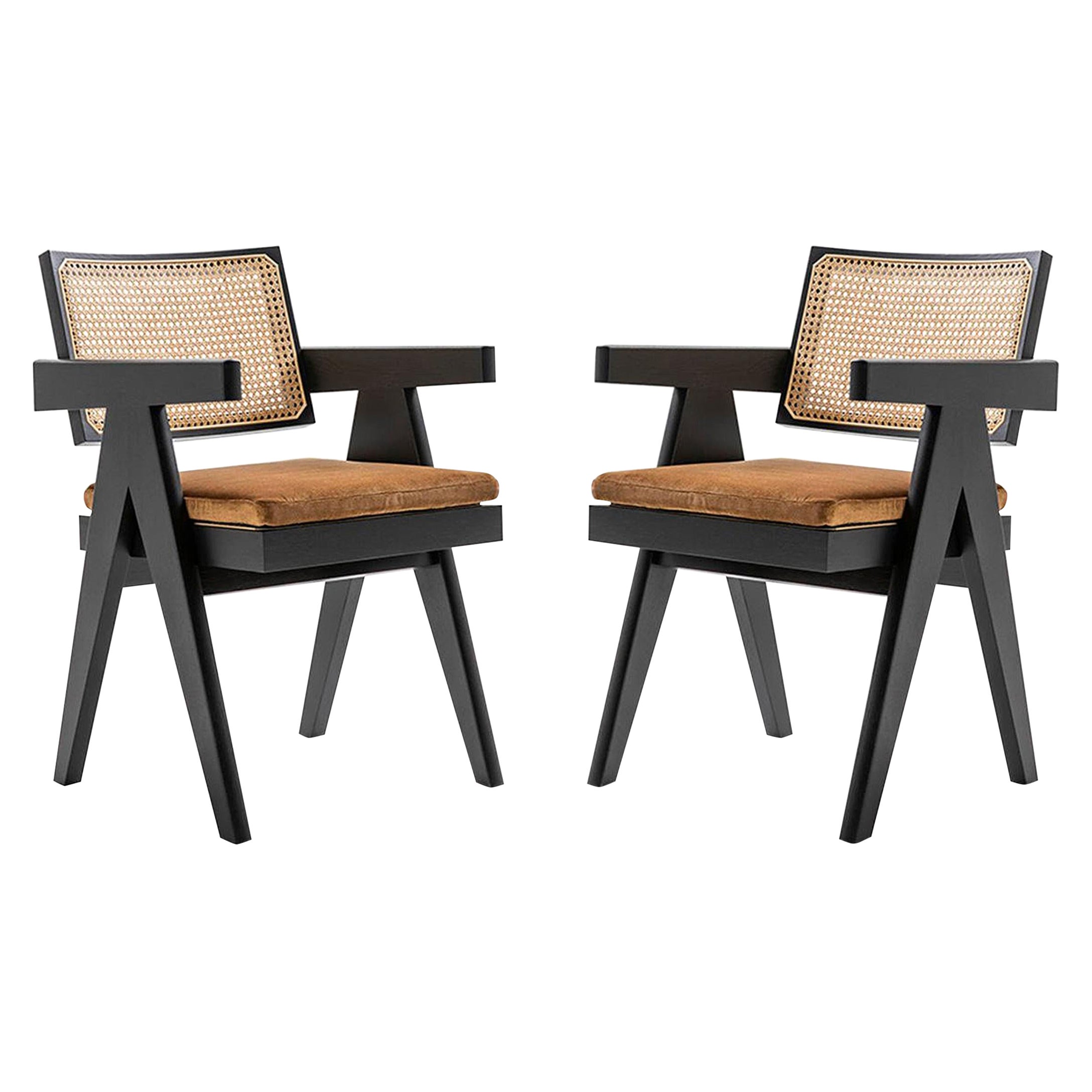 Satz von zwei Pierre Jeanneret 051 Capitol Complex Bürostühlen von Cassina