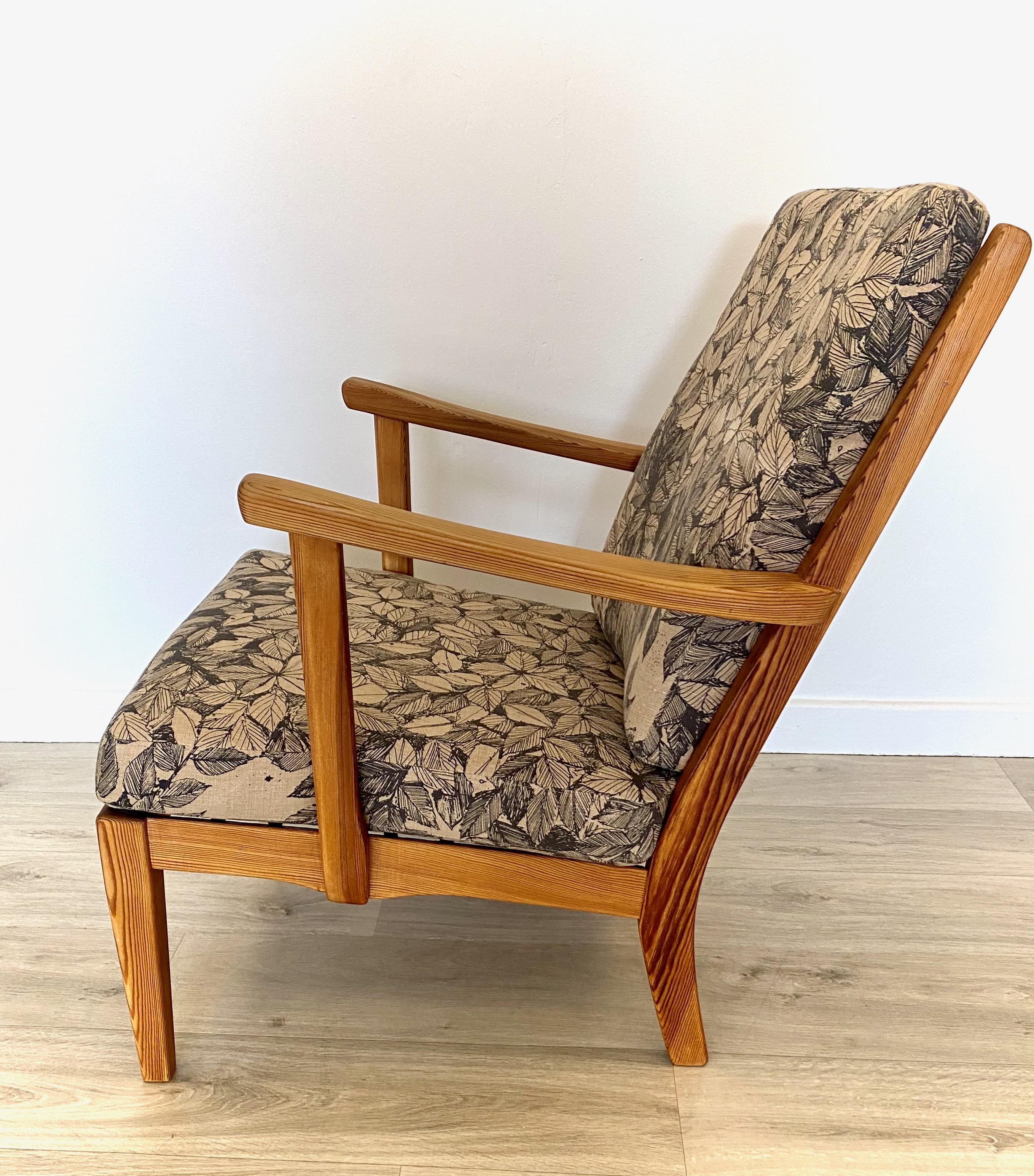 Suédois Ensemble de deux chaises longues en pin 