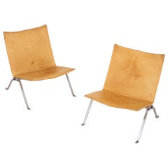 Set of Two PK22 by Poul Kjærholm