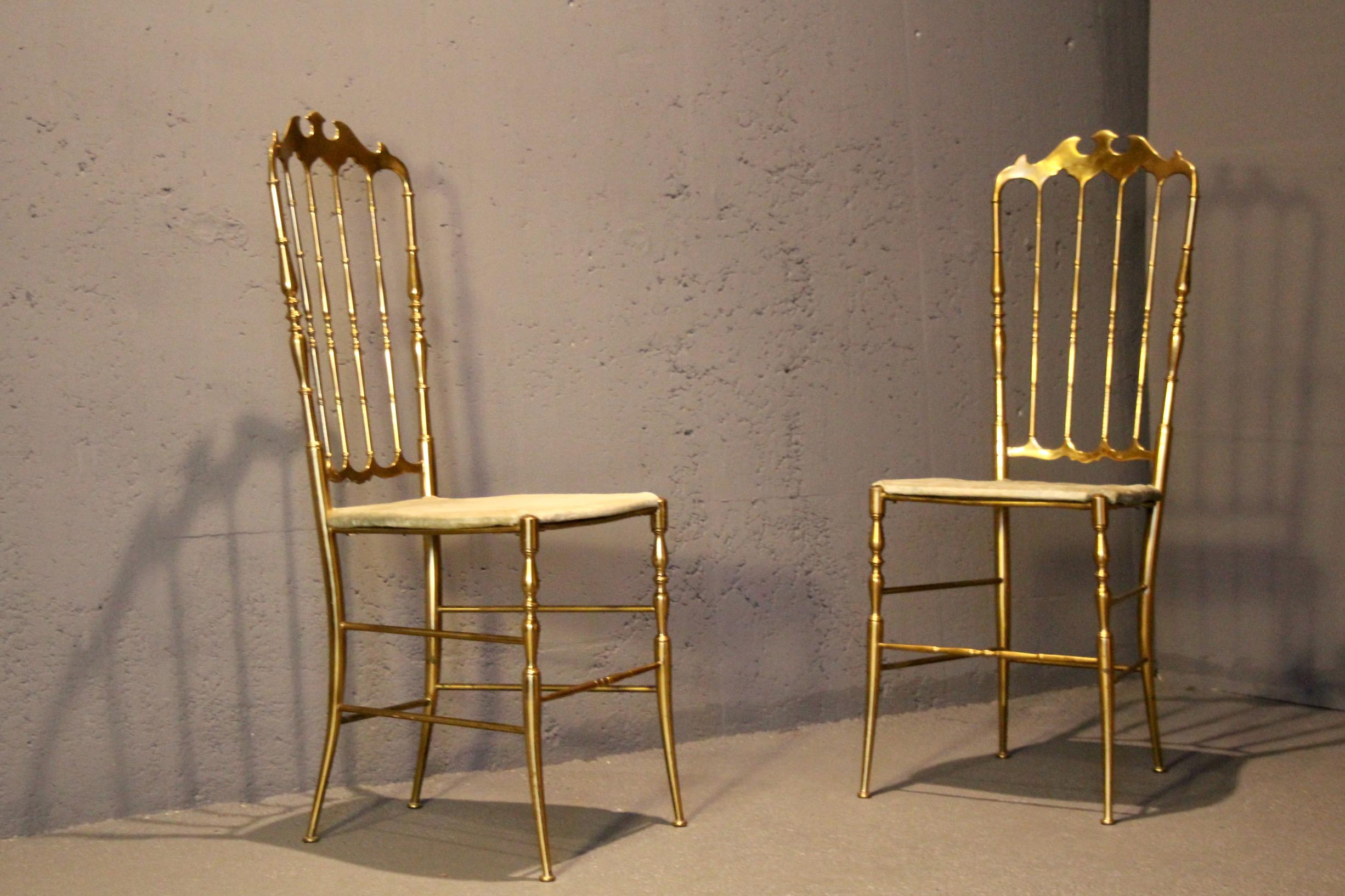 Italian Set of Two Polished Brass Chiavari Chairs For Sale