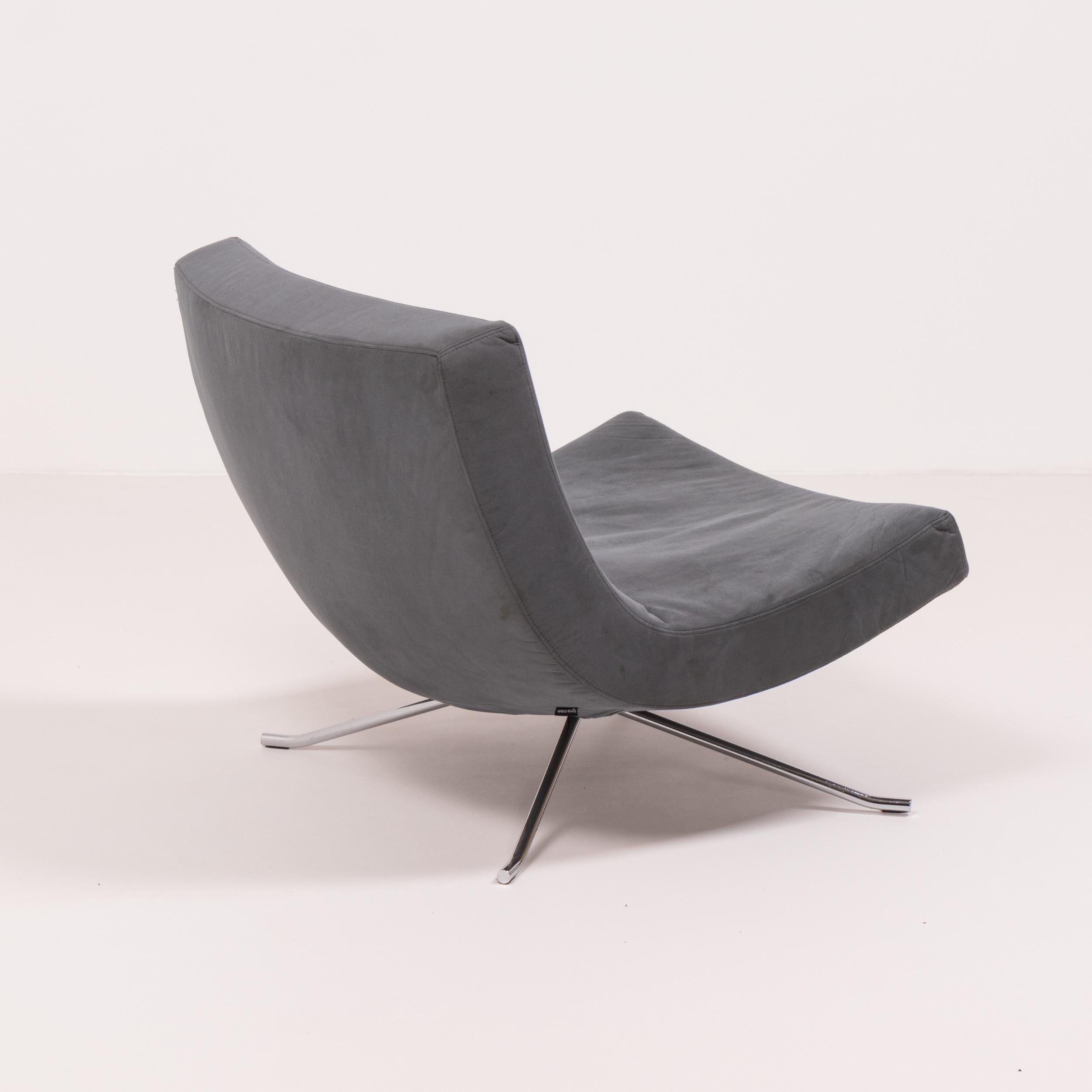 Originally designed by Christian Werner in 2001, the Pop chair combines soft curves with sleek Industrial lines.
 
Upholstered in grey Alacantara fabric, the chairs have Butlex padded seats for ultimate comfort.
 
Featuring sculptural chrome