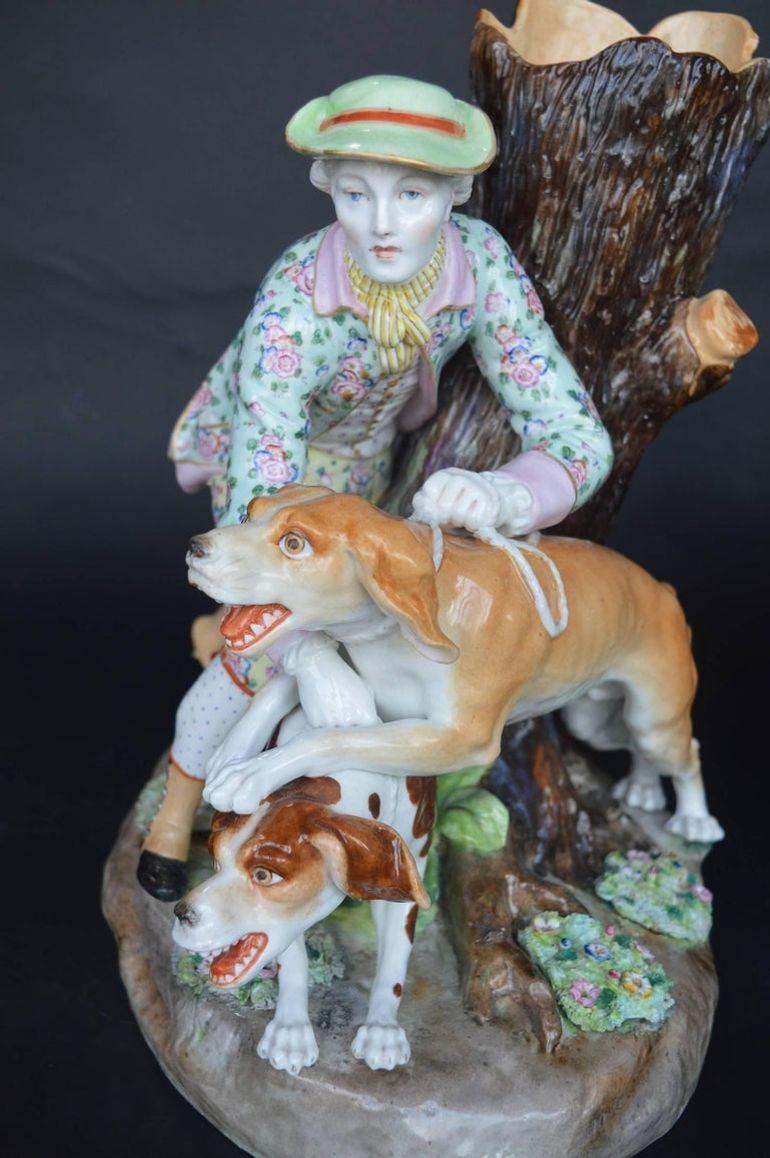 Early 20th Century Set of Two Porcelain Hunting Dog Vases For Sale