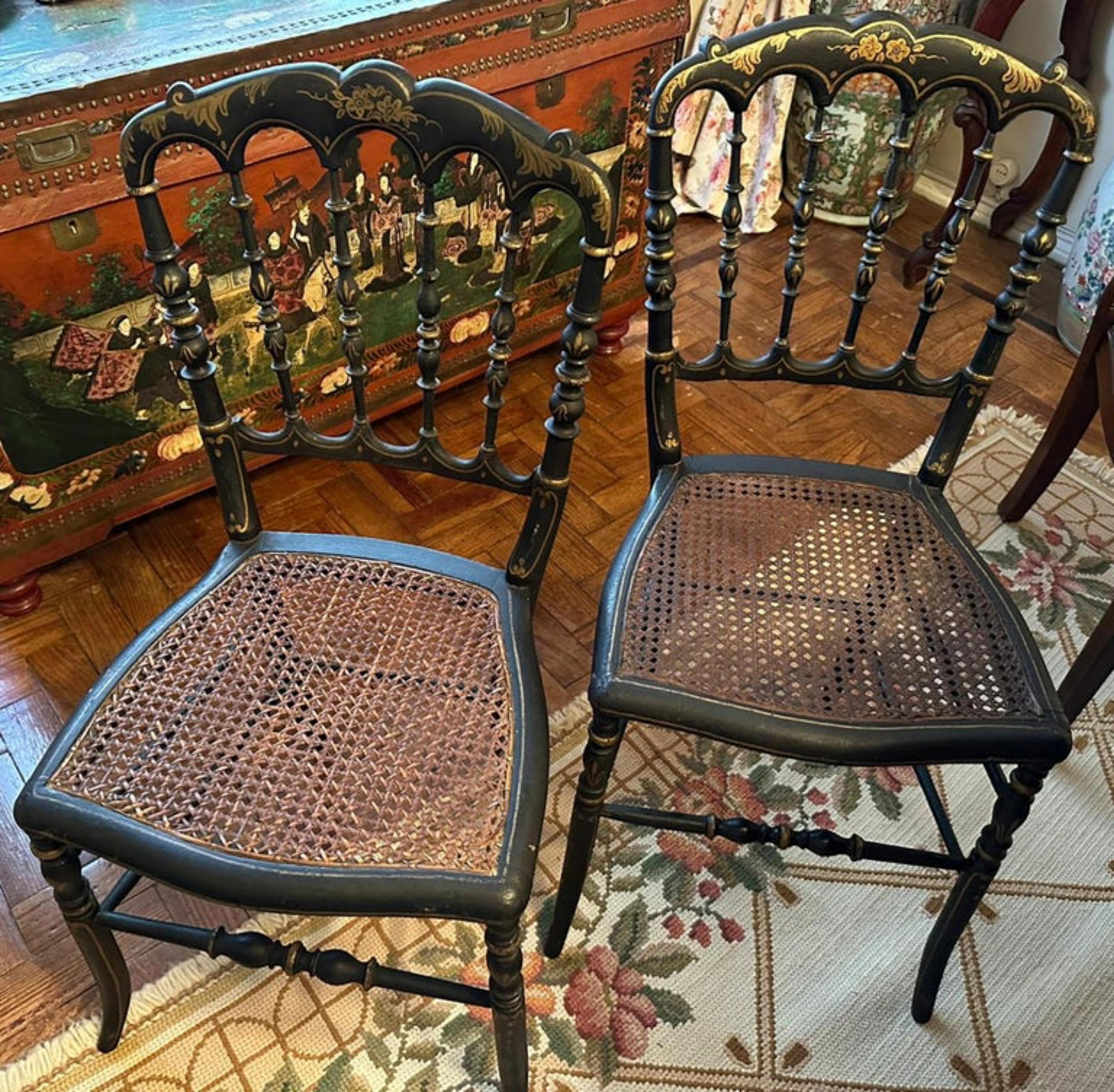 Set of Two Portuguese Chairs 19th Century For Sale 3