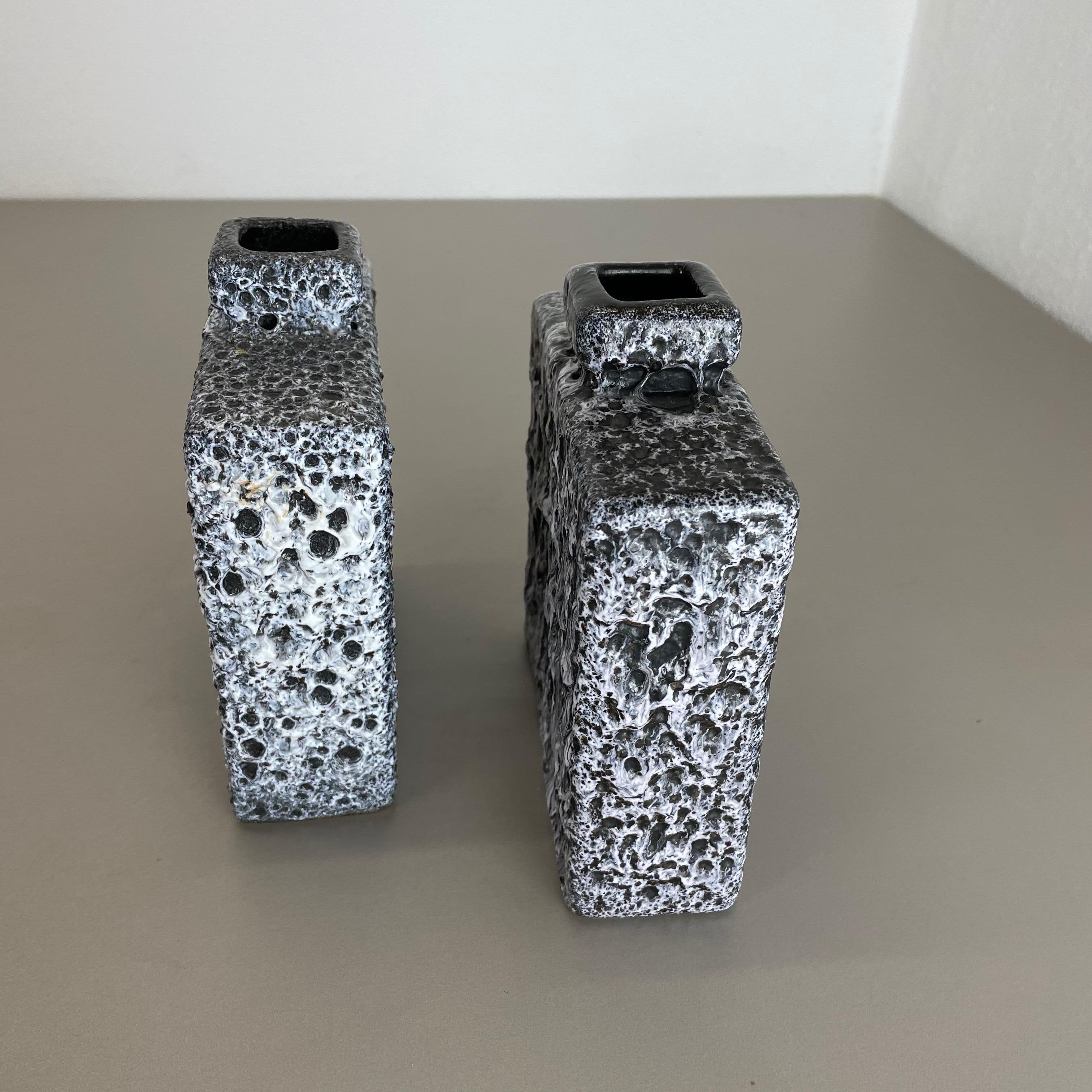 Set von zwei Fat Lava CUBIC-Vasen „Black-white“ von Jopeko, Deutschland, 1970er Jahre im Angebot 9