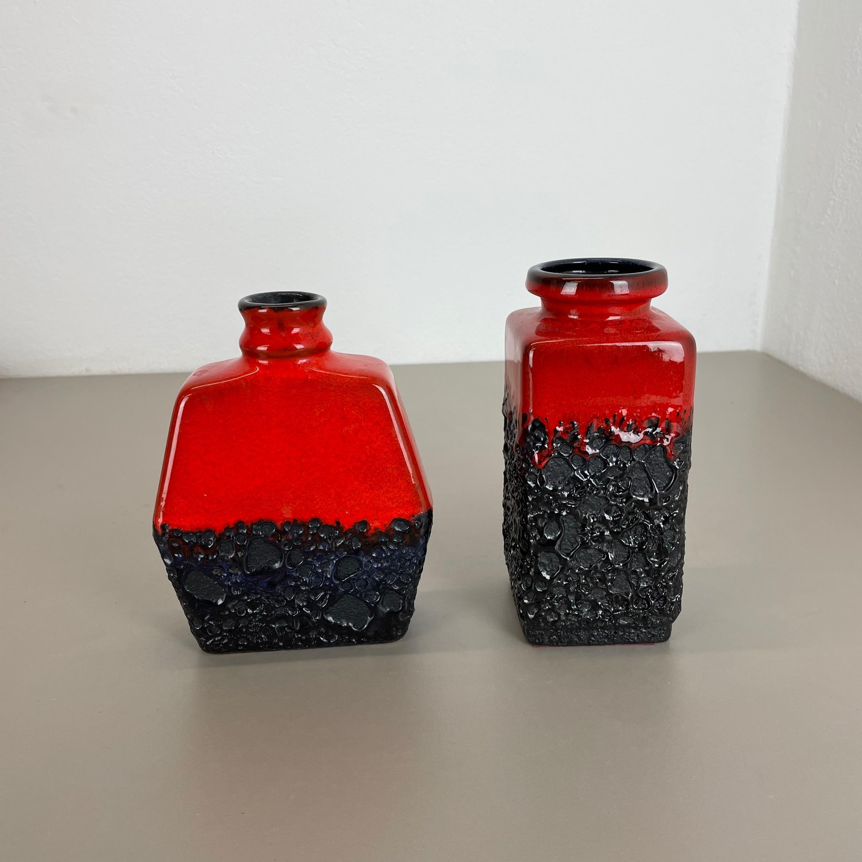 Set aus zwei Fat Lava-Vasen im kubischen Schliff „Schwarz-Weiß“ von Jopeko, Deutschland, 1970er Jahre (Moderne der Mitte des Jahrhunderts) im Angebot