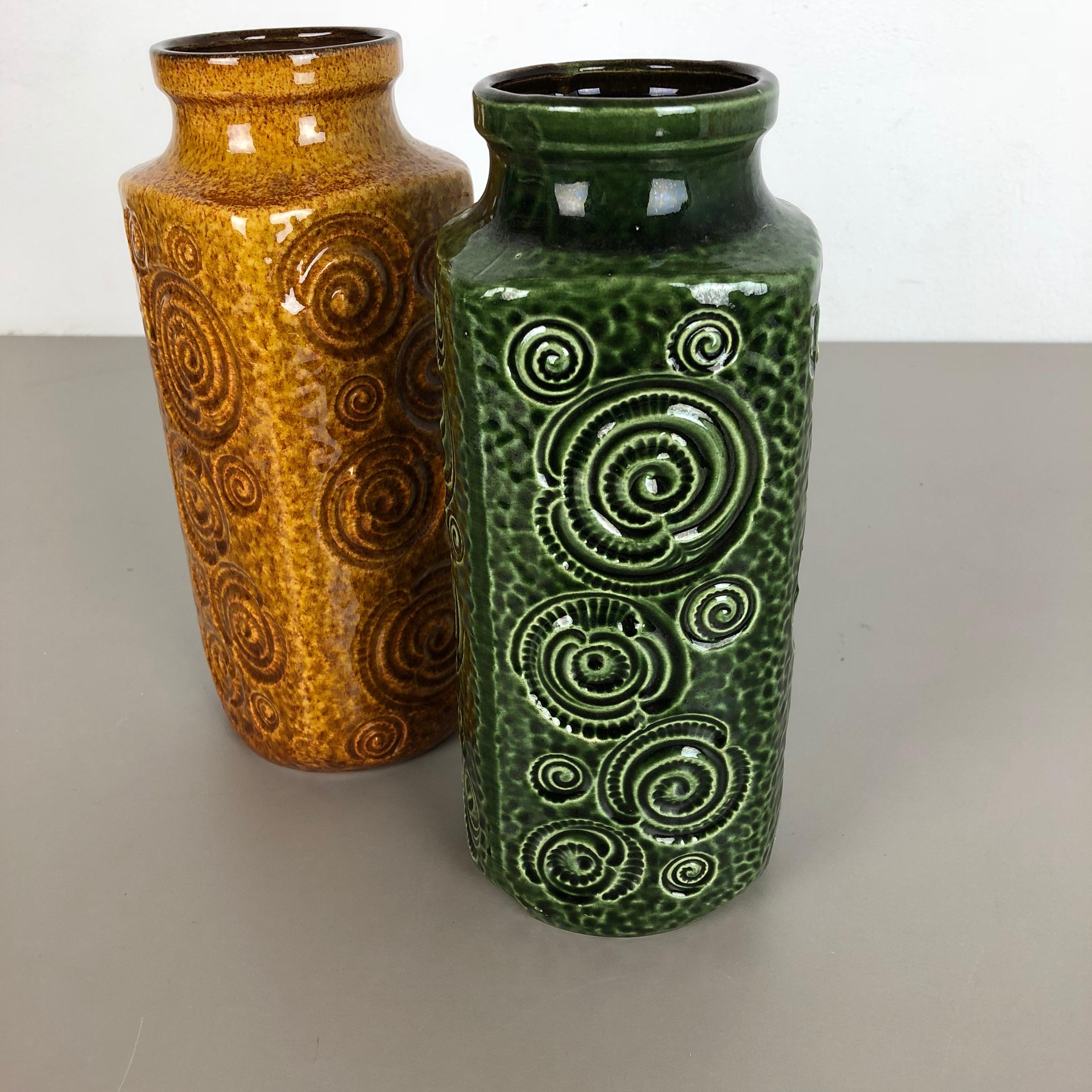 Set von zwei Fat Lava-Vasen aus Keramik Jura „282-26“ Hergestellt von Scheurich, Deutschland 1970er Jahre im Angebot 6