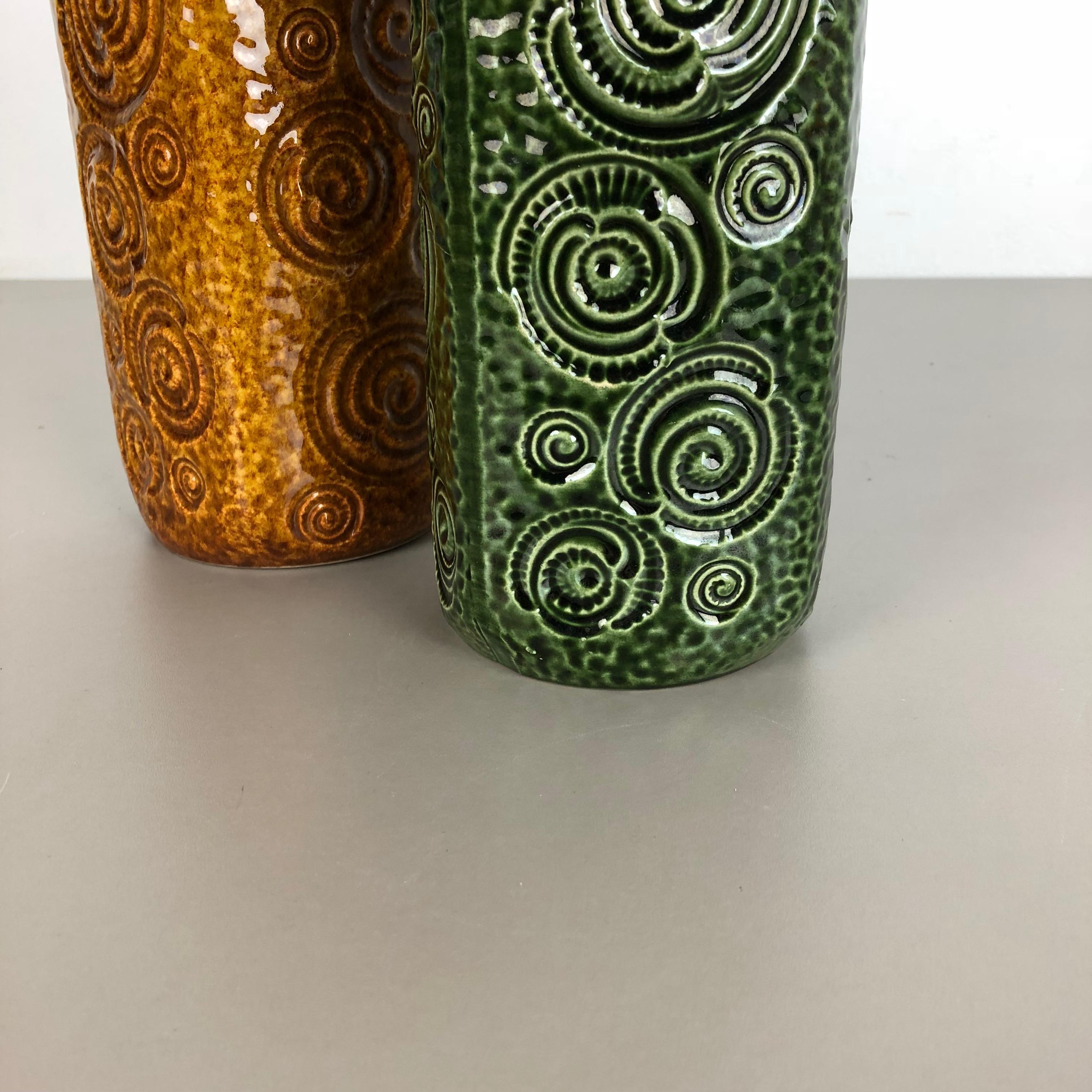 Set von zwei Fat Lava-Vasen aus Keramik Jura „282-26“ Hergestellt von Scheurich, Deutschland 1970er Jahre im Angebot 7