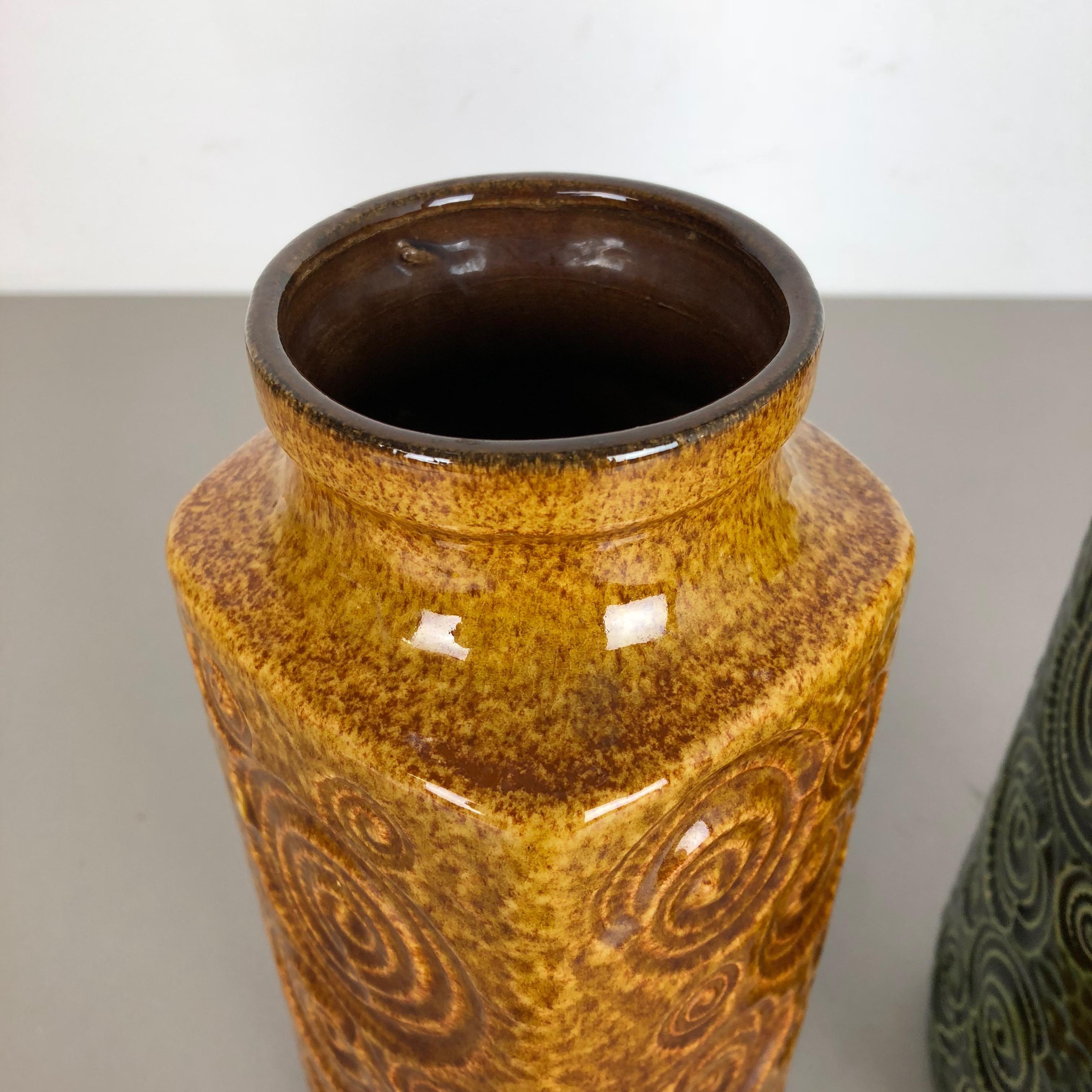 Set von zwei Fat Lava-Vasen aus Keramik Jura „282-26“ Hergestellt von Scheurich, Deutschland 1970er Jahre im Angebot 3