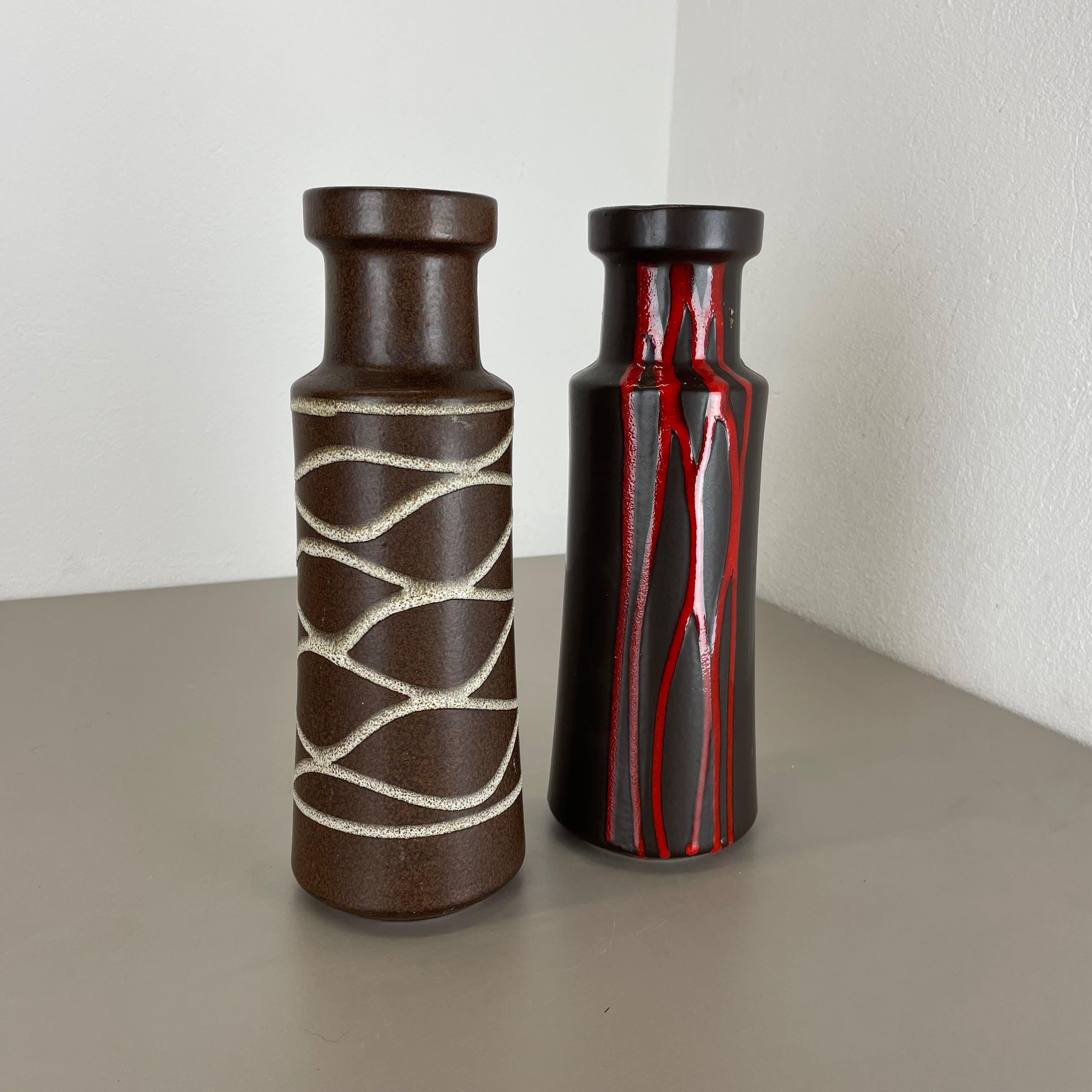 Set aus zwei Fat Lava-Vasen „LINES“ aus Keramik von Scheurich, Deutschland, 1970er Jahre (Moderne der Mitte des Jahrhunderts) im Angebot