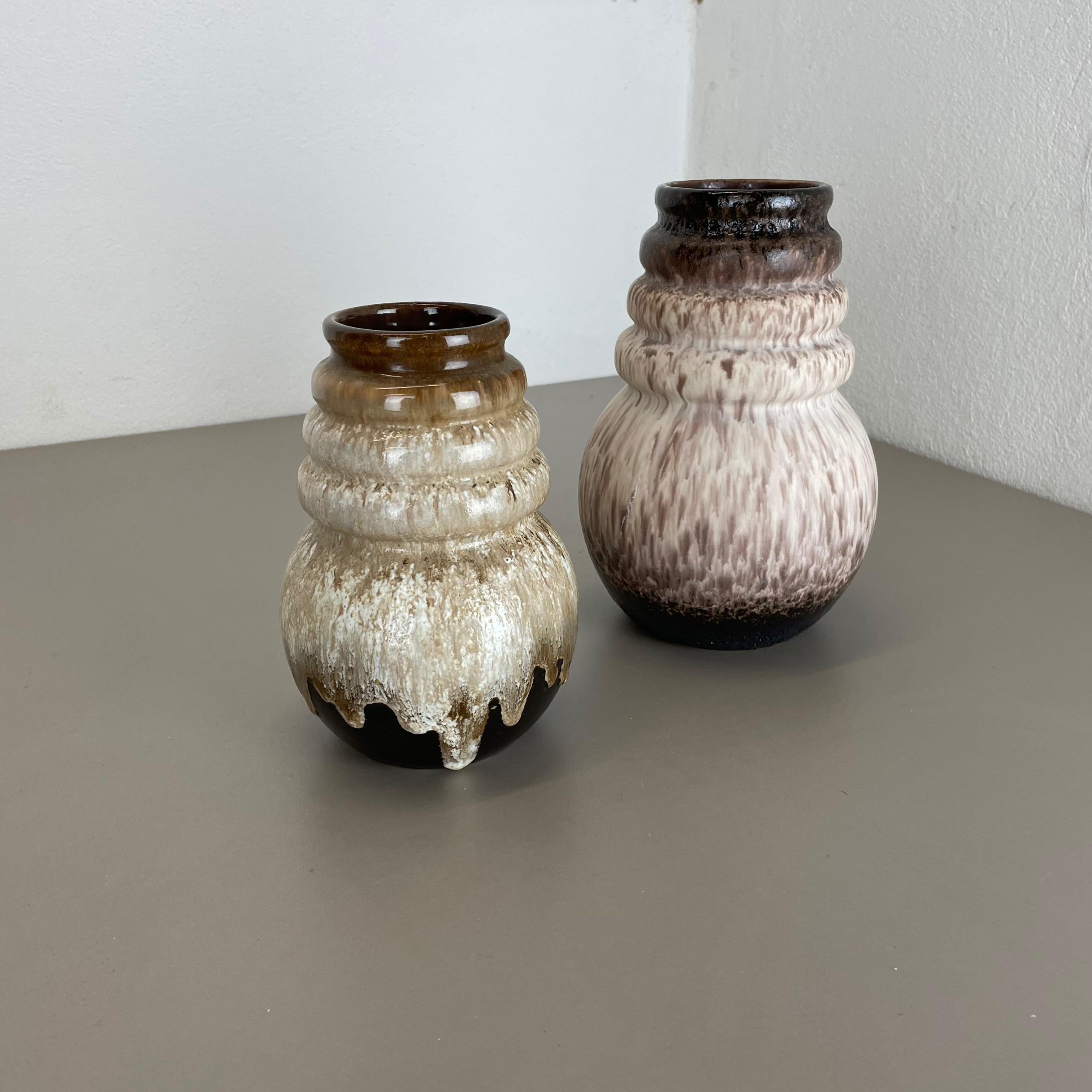 Set von zwei flachen Lava-Vasen aus Keramik „Multi-Color“ von Scheurich, Deutschland, 1970er Jahre (Moderne der Mitte des Jahrhunderts) im Angebot