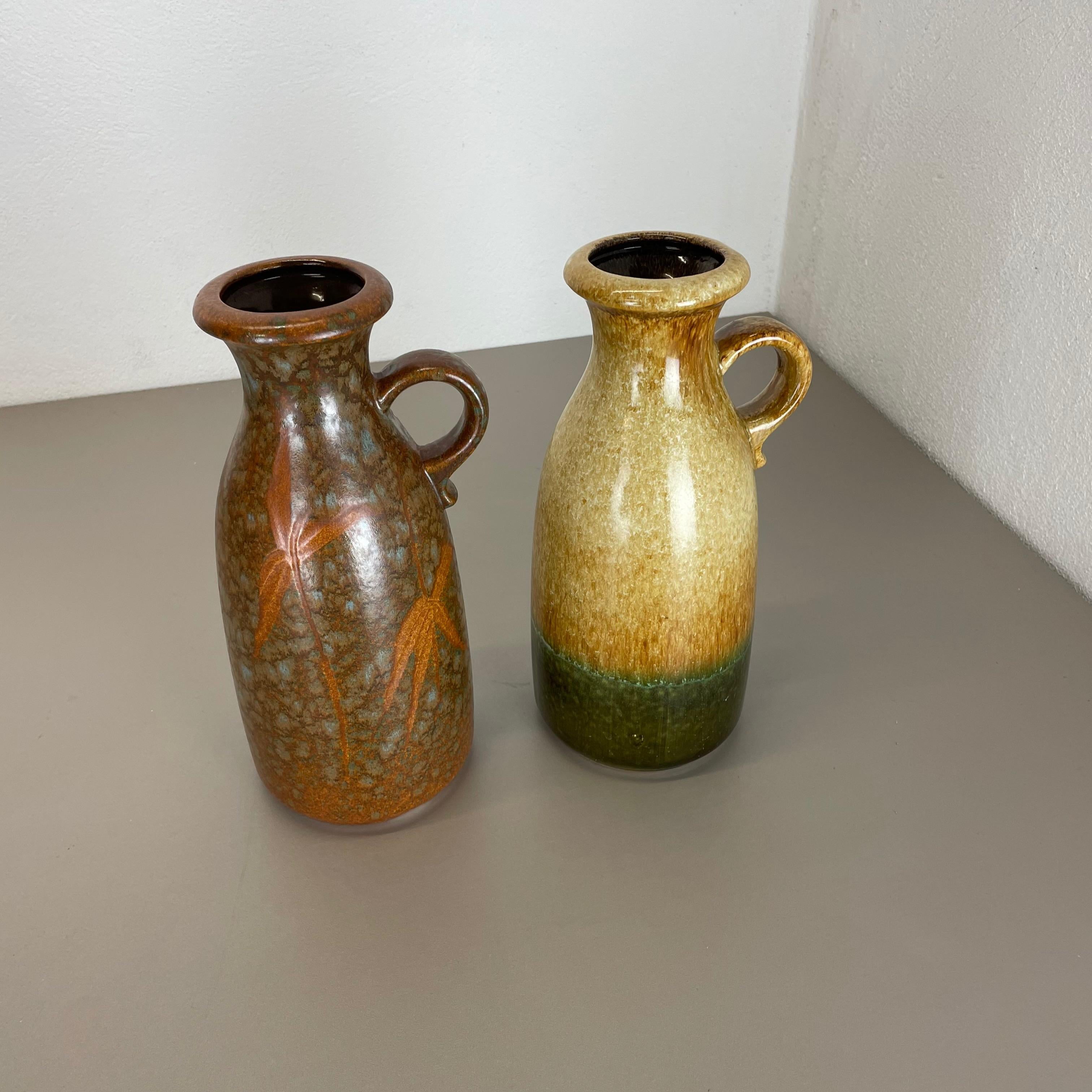 Set von zwei flachen Lava-Vasen aus Keramik „Multi-Color“ von Scheurich, Deutschland, 1970er Jahre (Moderne der Mitte des Jahrhunderts) im Angebot