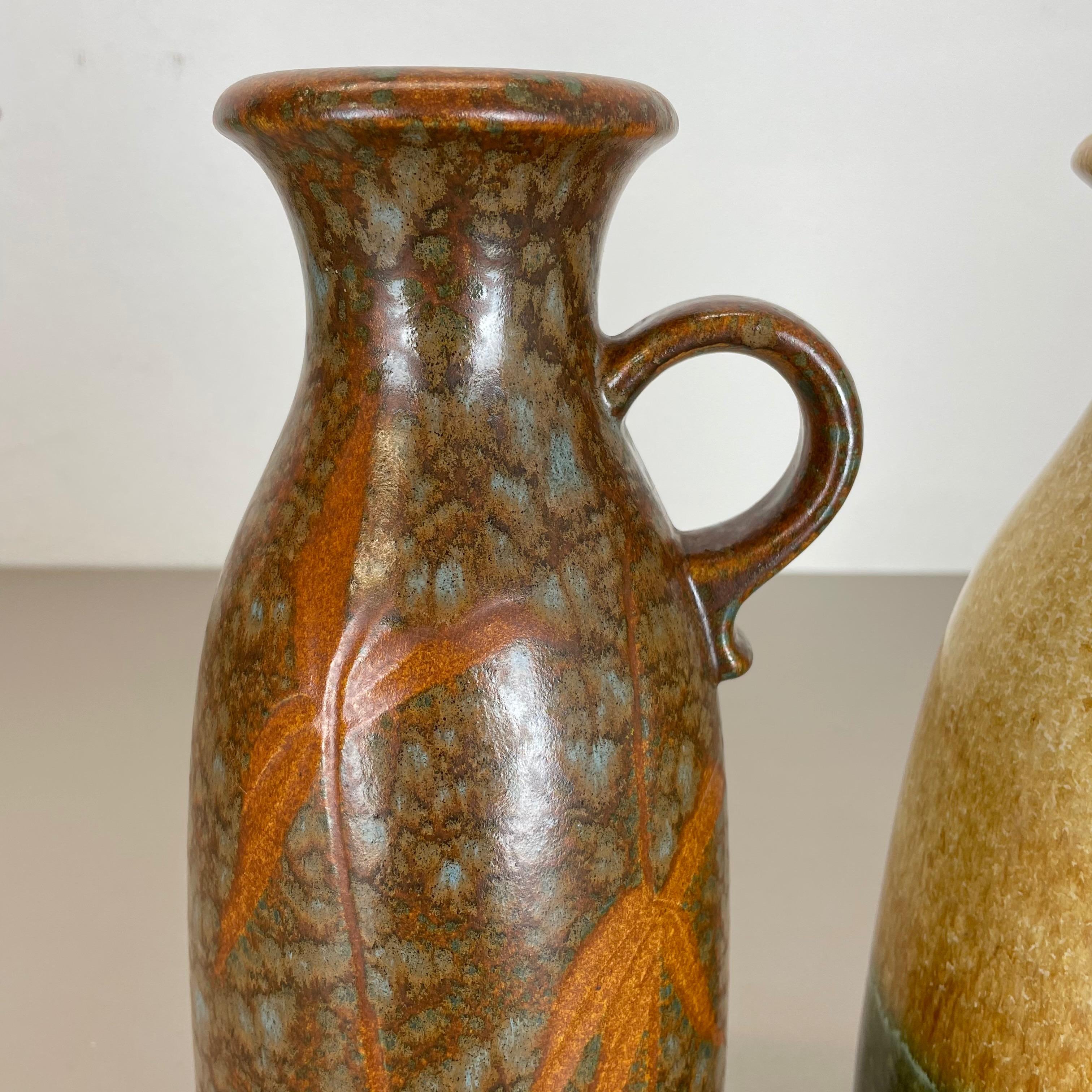 Set von zwei flachen Lava-Vasen aus Keramik „Multi-Color“ von Scheurich, Deutschland, 1970er Jahre (20. Jahrhundert) im Angebot
