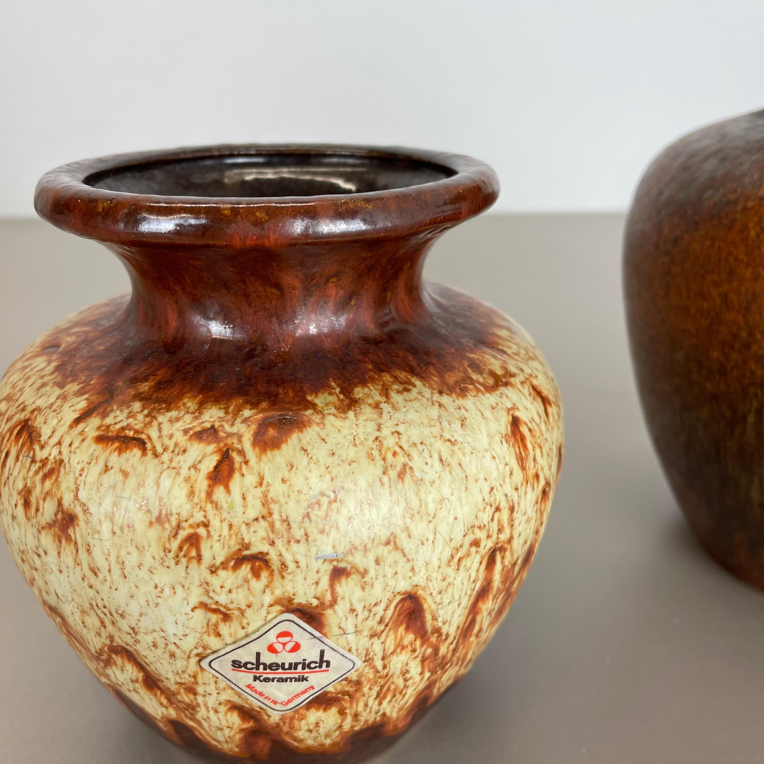 XX secolo Set di due vasi in ceramica grassa 