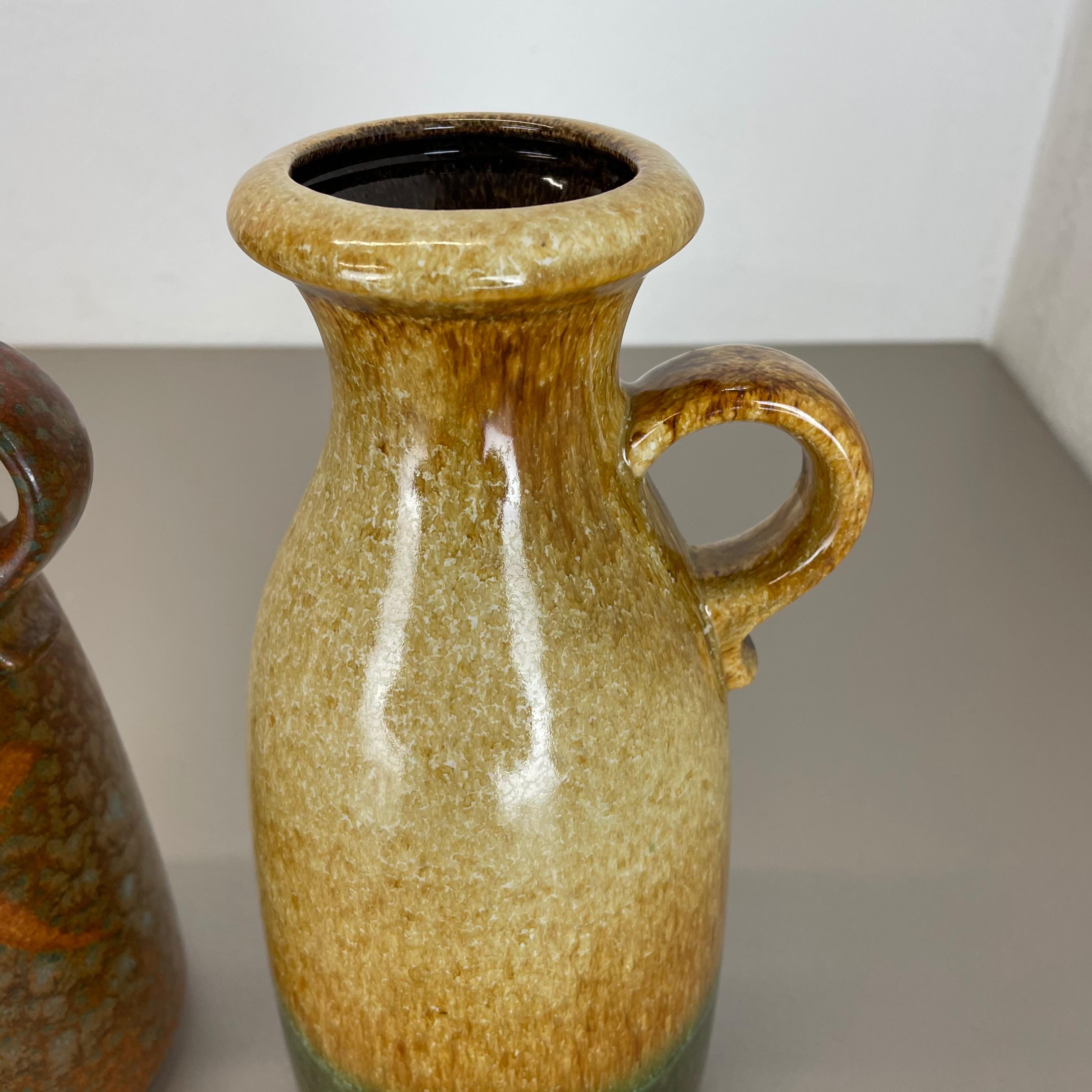 Set von zwei flachen Lava-Vasen aus Keramik „Multi-Color“ von Scheurich, Deutschland, 1970er Jahre im Angebot 3