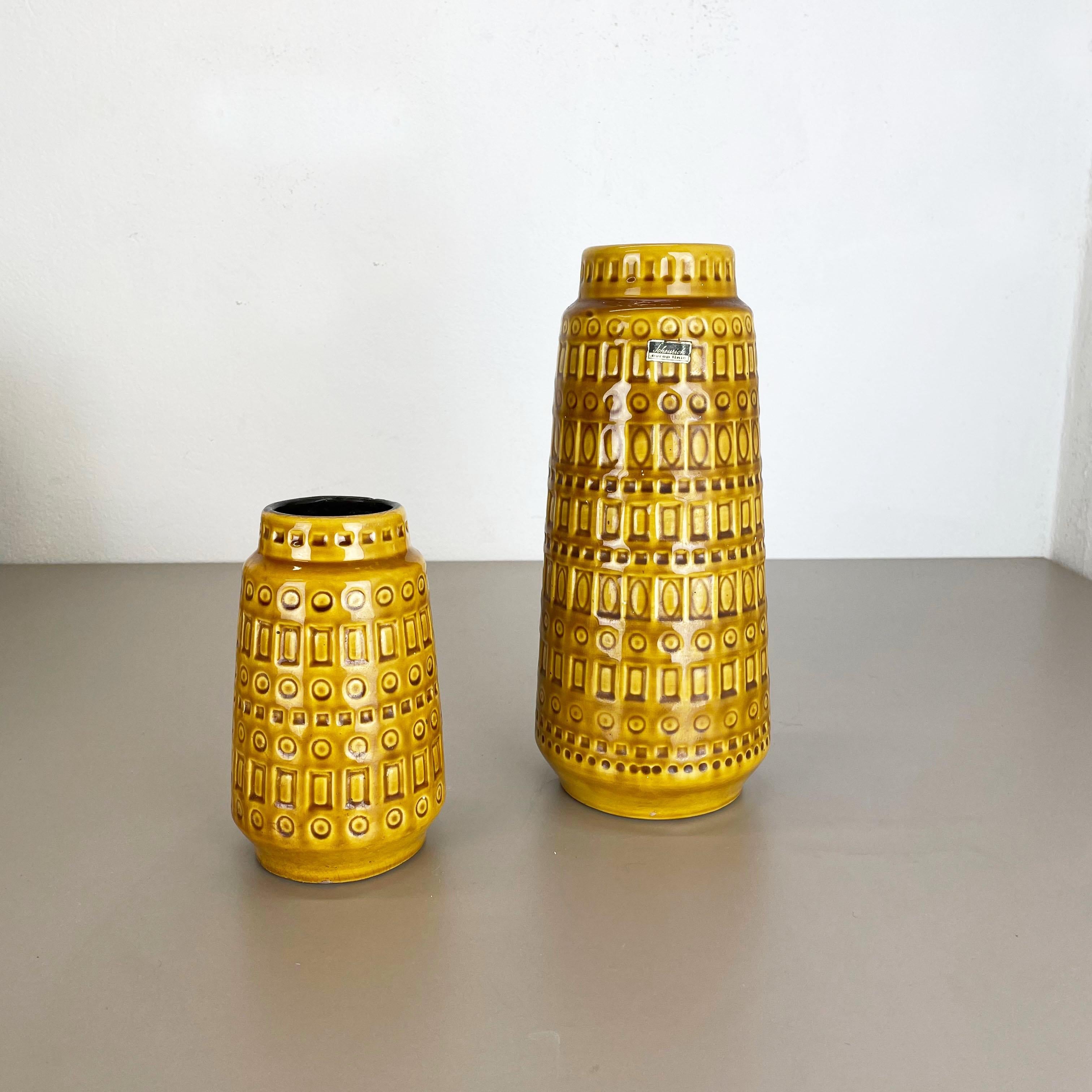 Set von zwei Fat Lava-Vasen aus Keramik „Ochre“ von Scheurich, Deutschland, 1970er Jahre (20. Jahrhundert) im Angebot