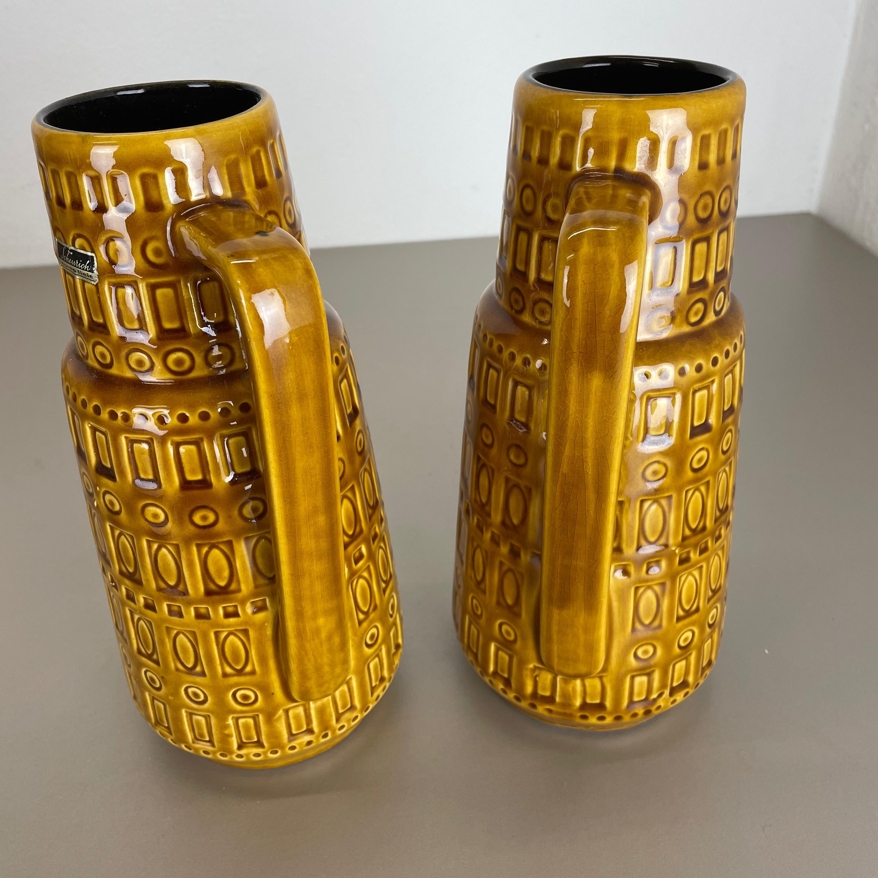 Ensemble de deux vases en poterie lave grasse « motif deochre » de Scheurich, Allemagne, années 1970 en vente 7