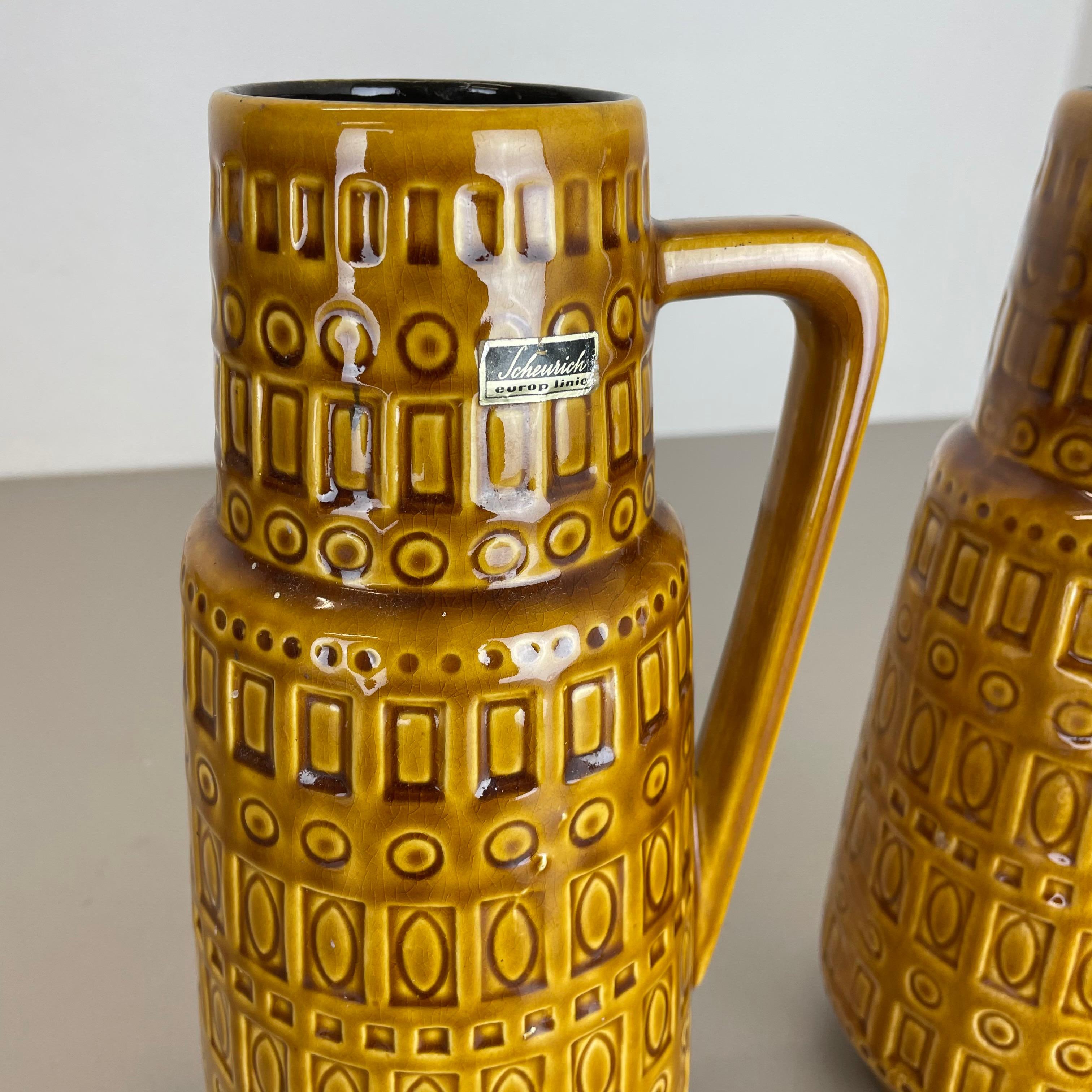 20ième siècle Ensemble de deux vases en poterie lave grasse « motif deochre » de Scheurich, Allemagne, années 1970 en vente
