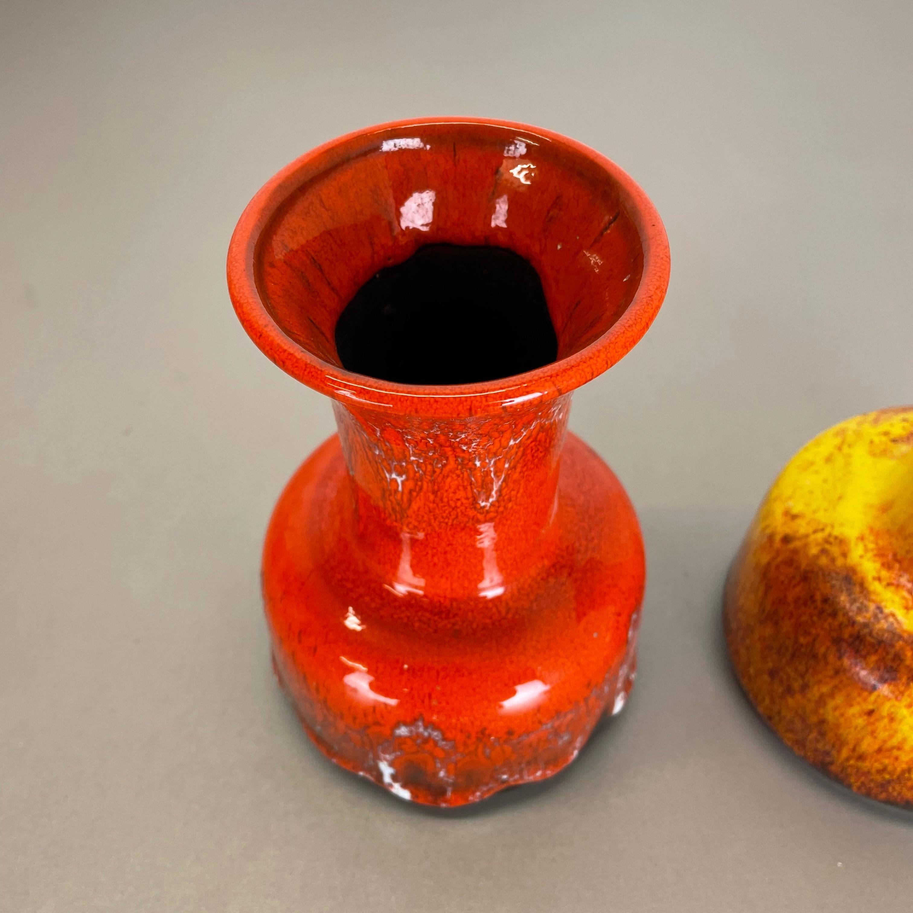 20ième siècle Ensemble de deux vases en poterie de lave grasse « jaune-rouge » de Jasba, Allemagne, années 1970 en vente