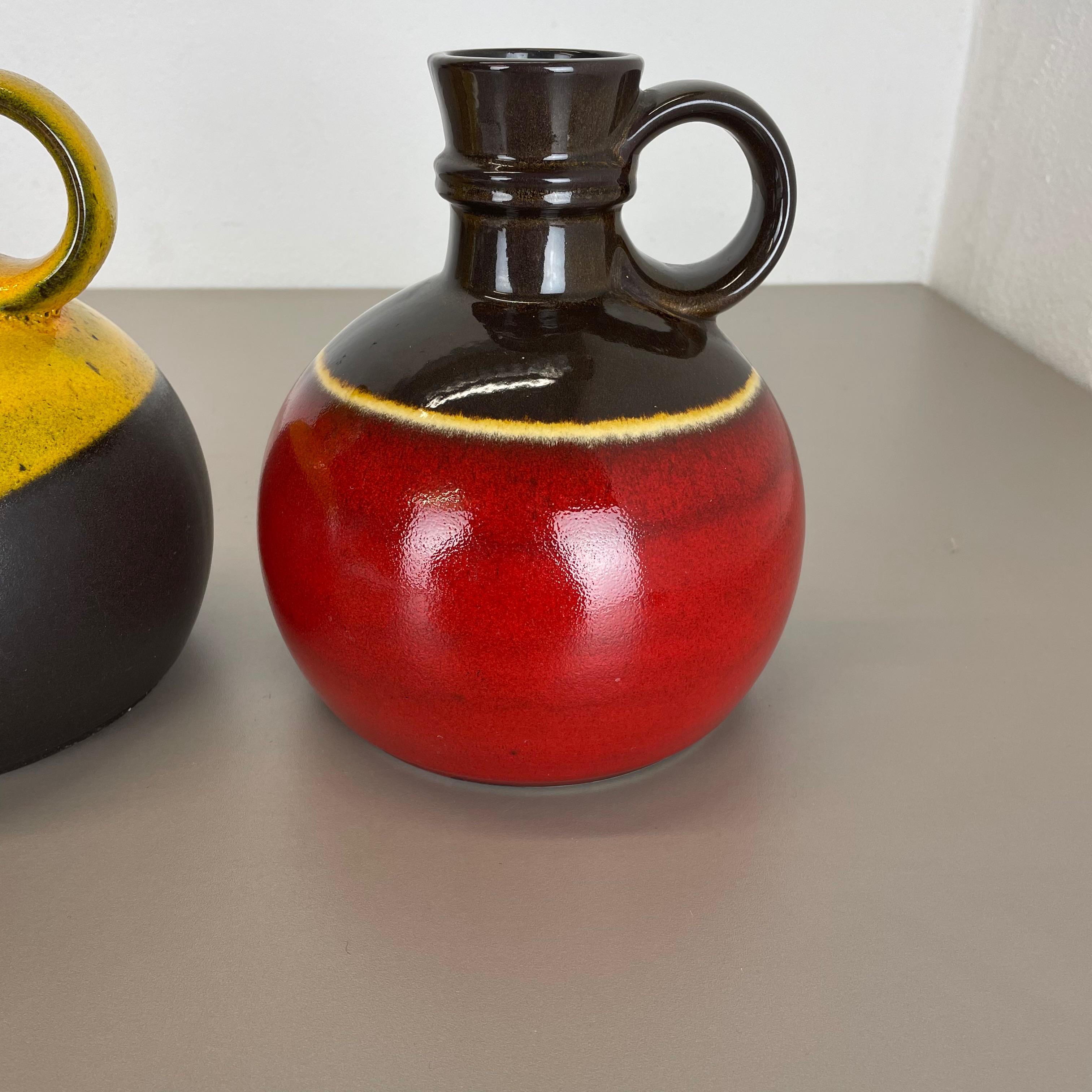 Set von zwei Töpferwarenvasen „“rotgelb“ von Steuler Ceramics Deutschland, 1970er Jahre im Angebot 5