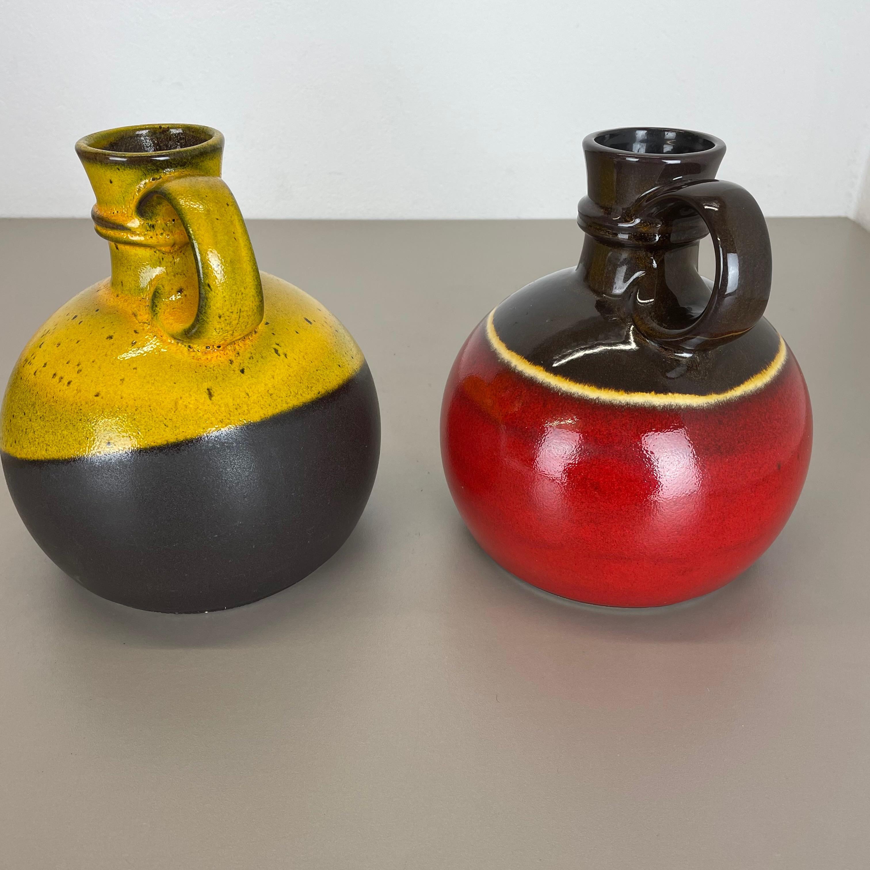 Set von zwei Töpferwarenvasen „“rotgelb“ von Steuler Ceramics Deutschland, 1970er Jahre im Angebot 9