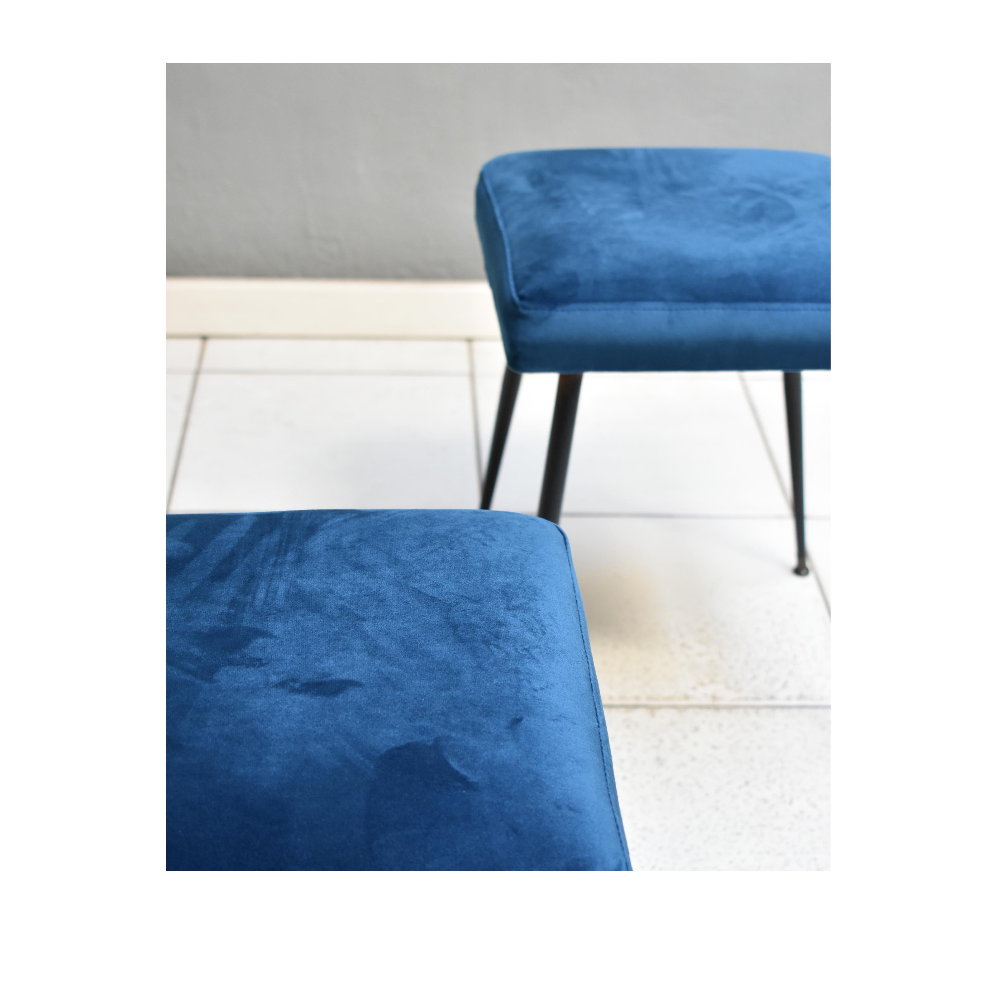 Italian Set of Two Poufs 60s Stools, Brass Feet and Petroleum Blue Velvet Upholstery For Sale