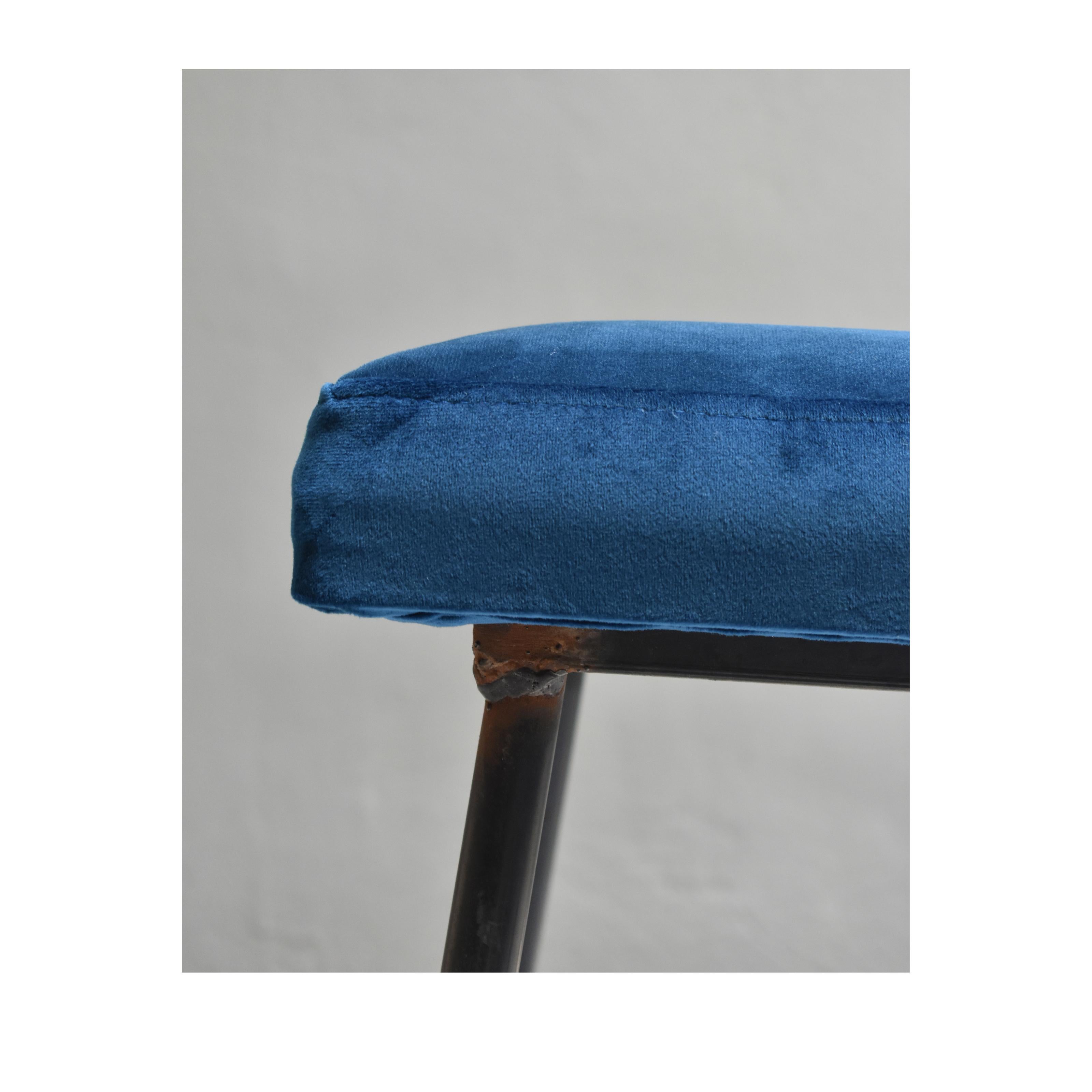 Set of Two Poufs 60s Stools, Brass Feet and Petroleum Blue Velvet Upholstery For Sale 2