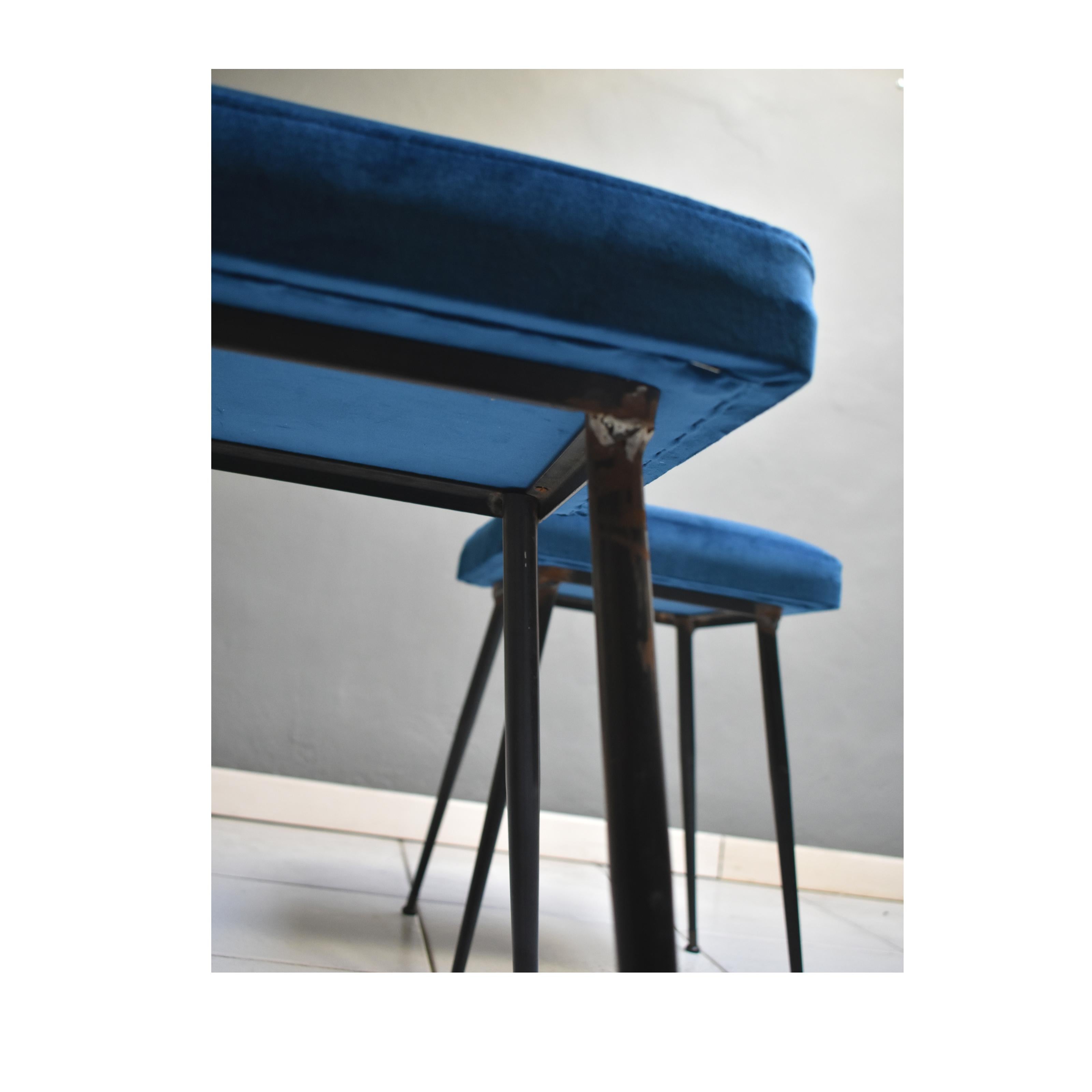 Set of Two Poufs 60s Stools, Brass Feet and Petroleum Blue Velvet Upholstery For Sale 3