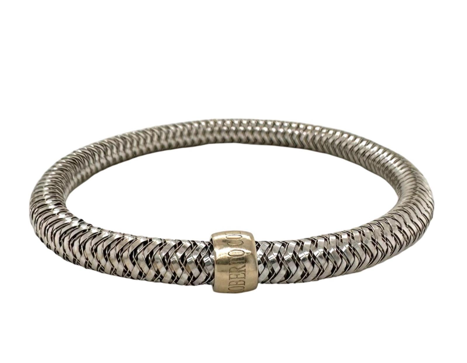 Set of Two Roberto Coin Primavera Bracelets
18k Yellow Gold and 18k White Gold