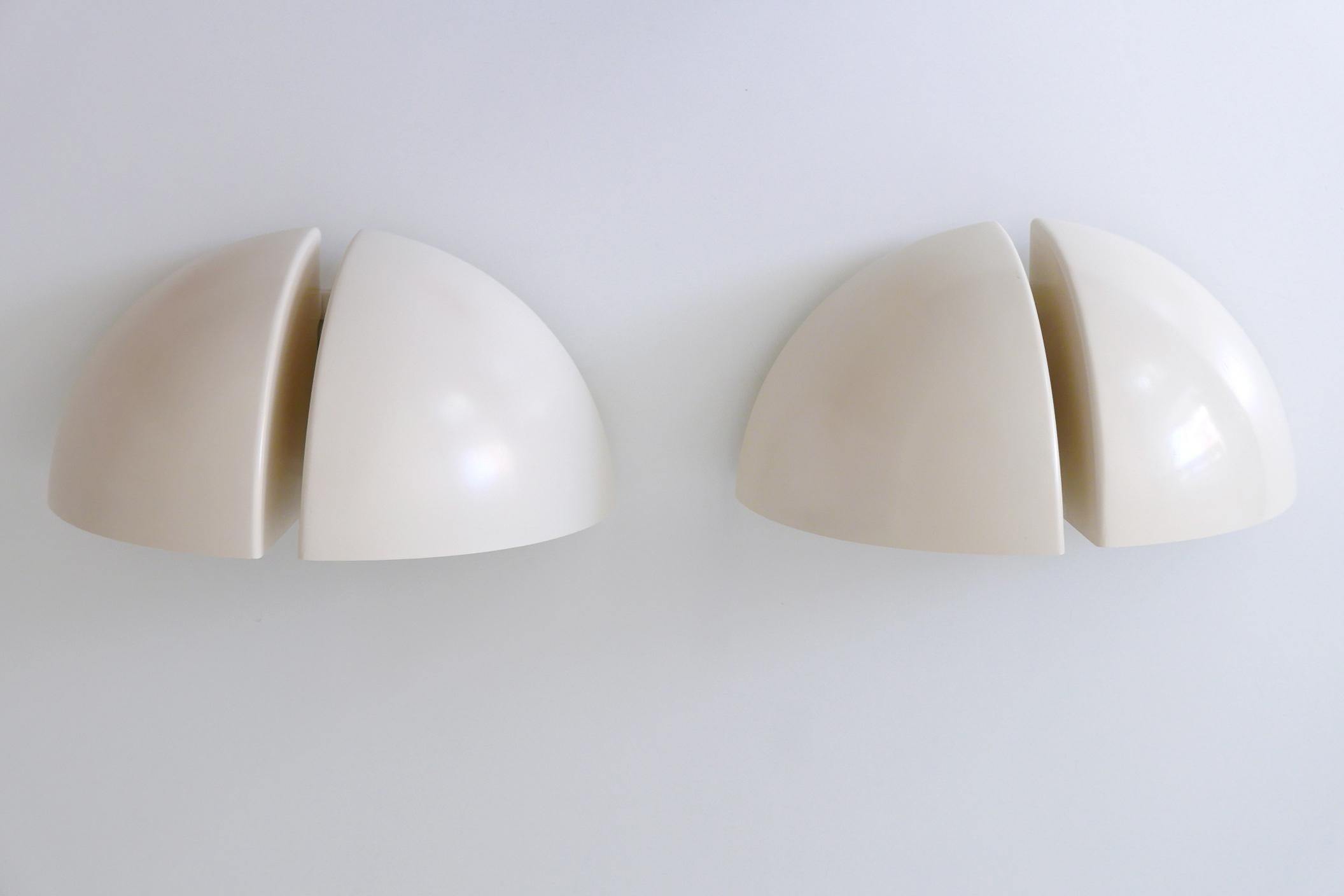 Mid-Century Modern Set of Two RAAK Octavo Wall Lamps or Sconces by RAAK, Netherlands, 1970s For Sale