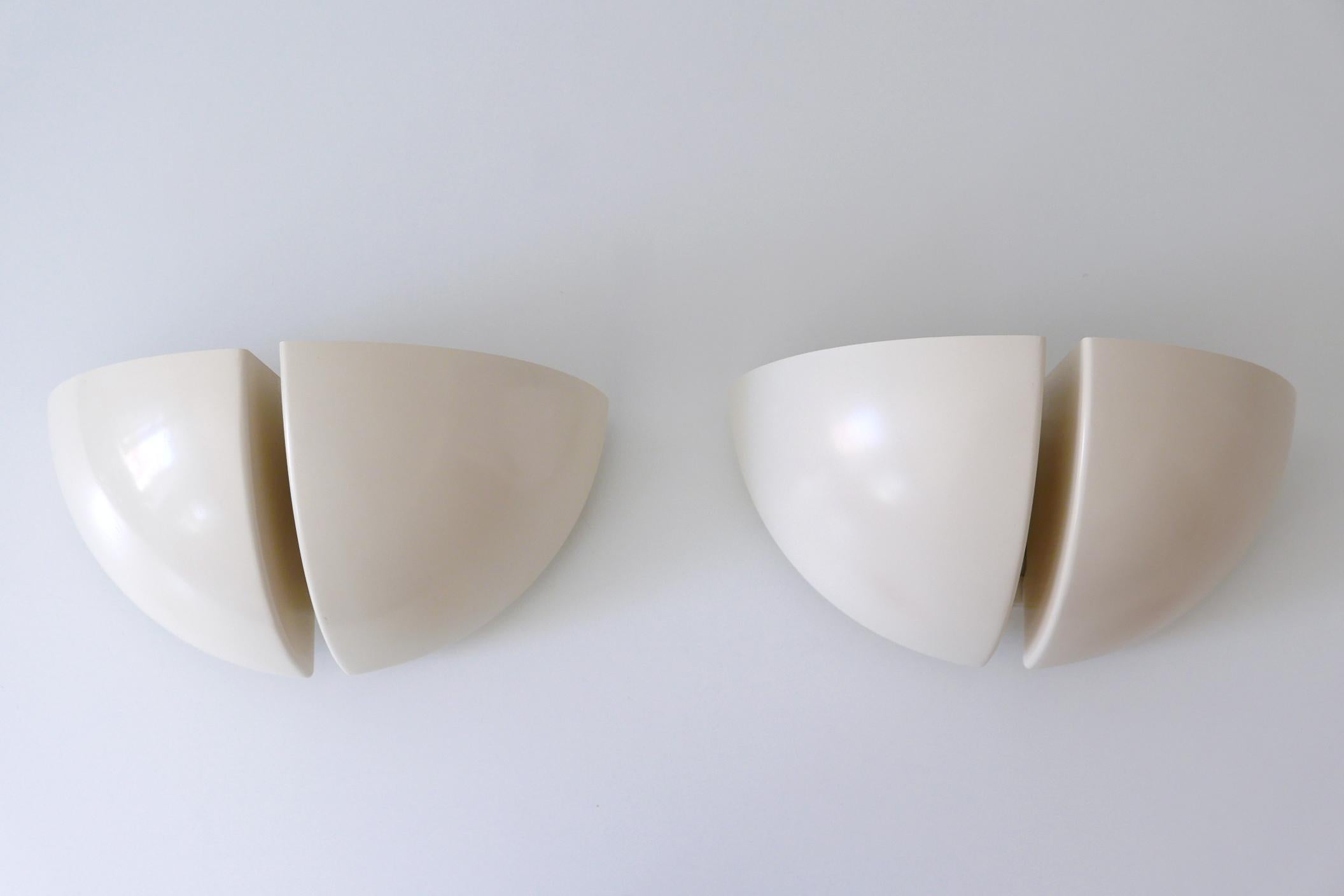 Set of Two RAAK Octavo Wall Lamps or Sconces by RAAK, Netherlands, 1970s In Good Condition For Sale In Munich, DE