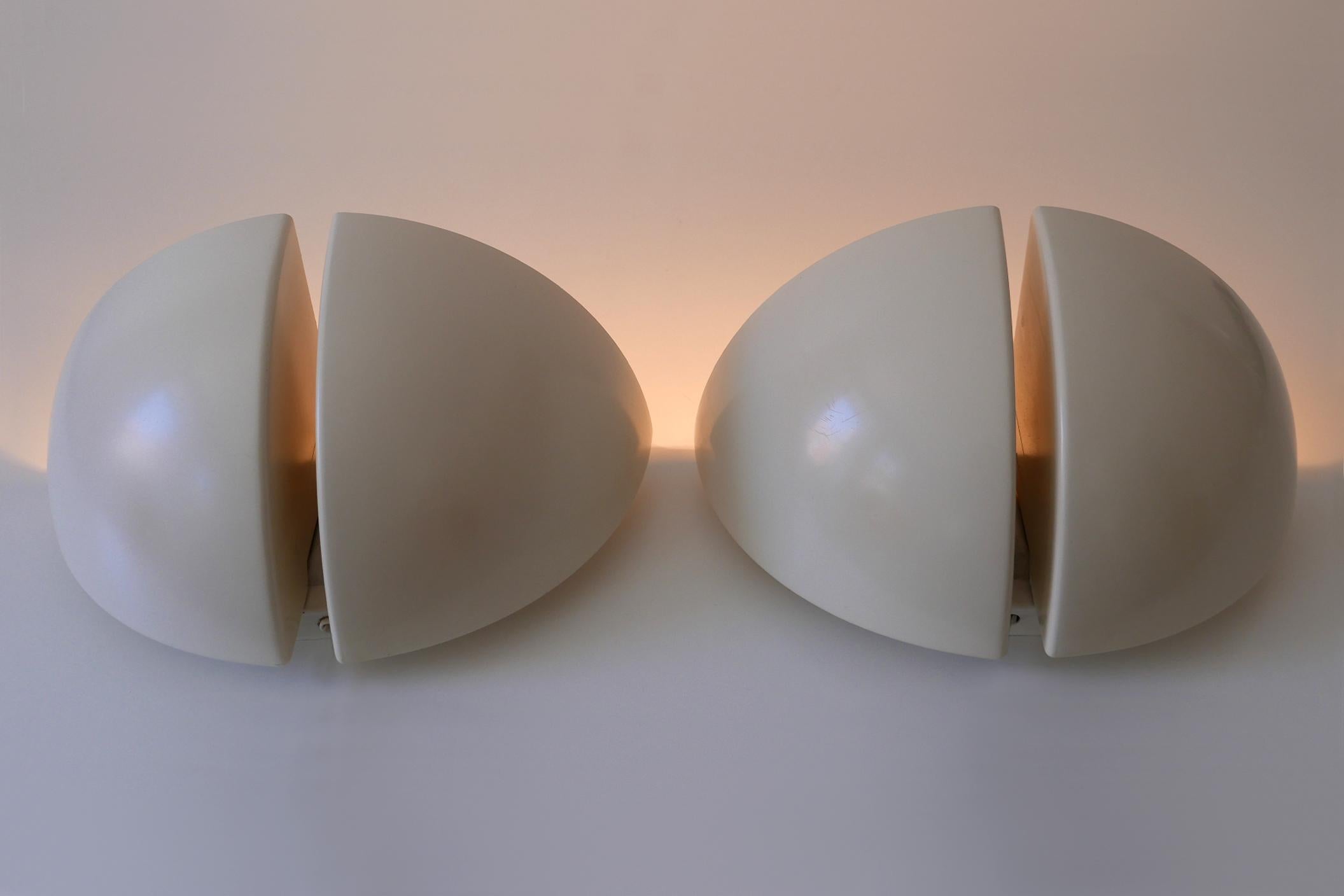 Metal Set of Two RAAK Octavo Wall Lamps or Sconces by RAAK, Netherlands, 1970s For Sale