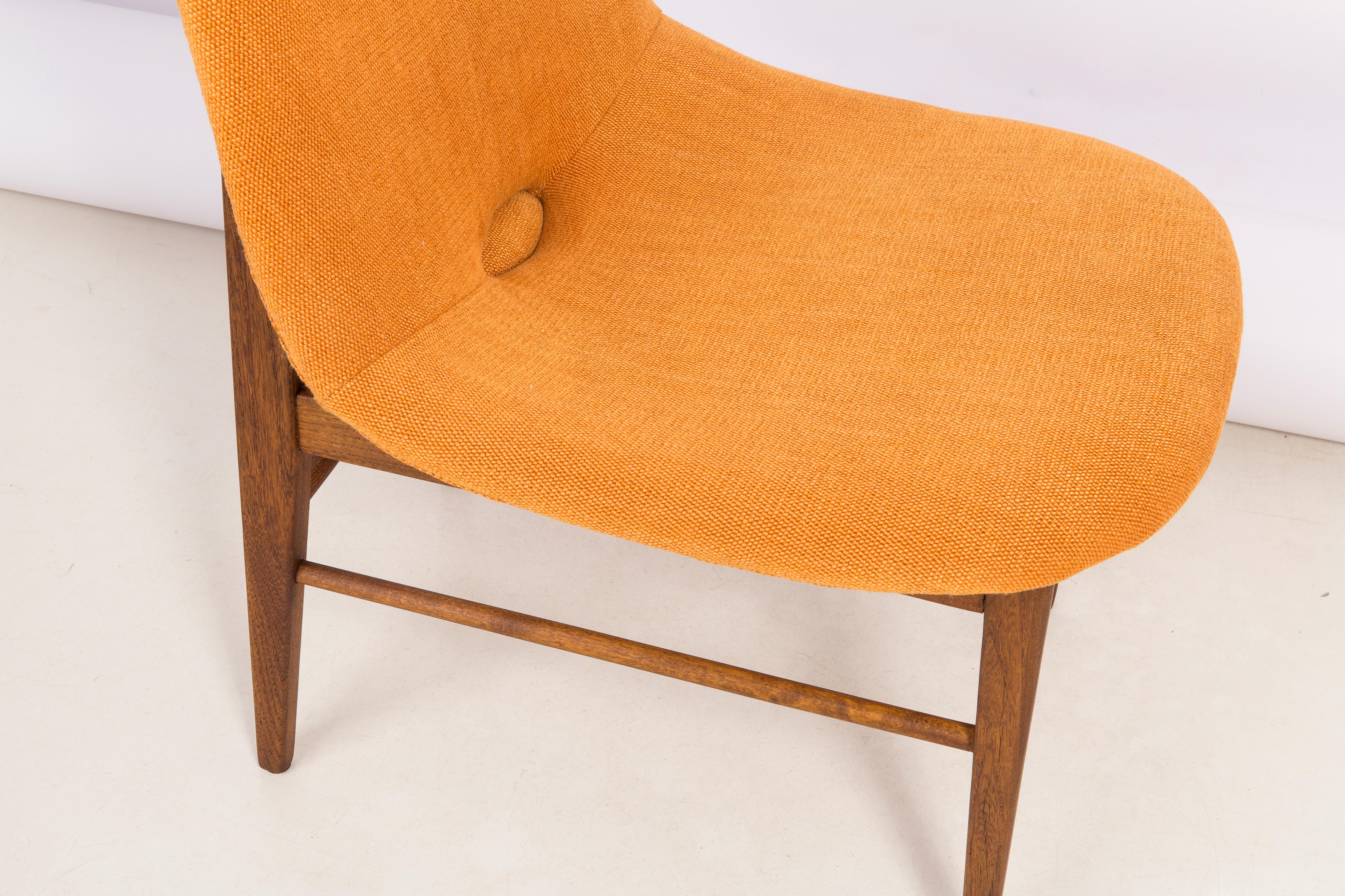 Satz von zwei seltenen orangefarbenen Muschelstühlen des 20. Jahrhunderts:: H. Lachert:: 1960er Jahre (Handgefertigt) im Angebot