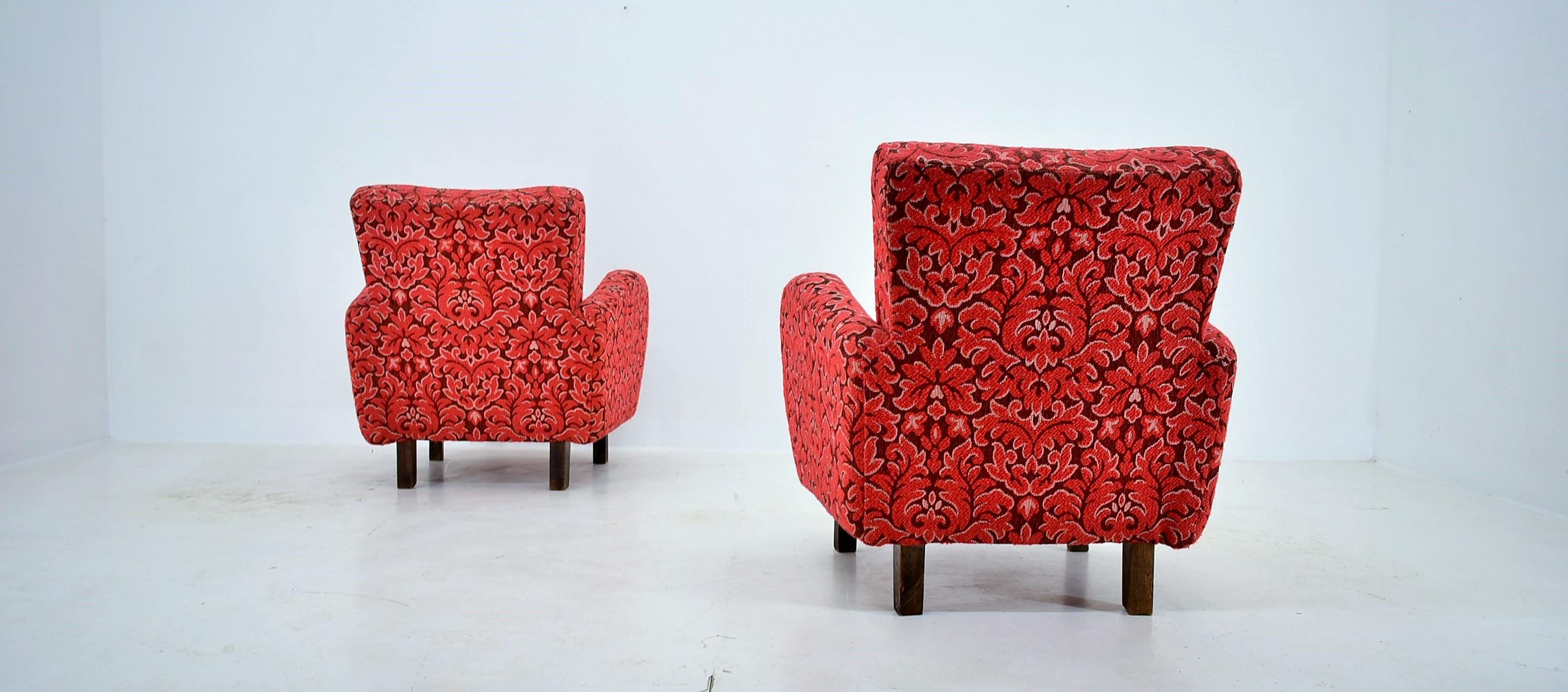 Ensemble de deux rares fauteuils Art dco H-283 de Jindich Halabala, annes 1949 en vente 4