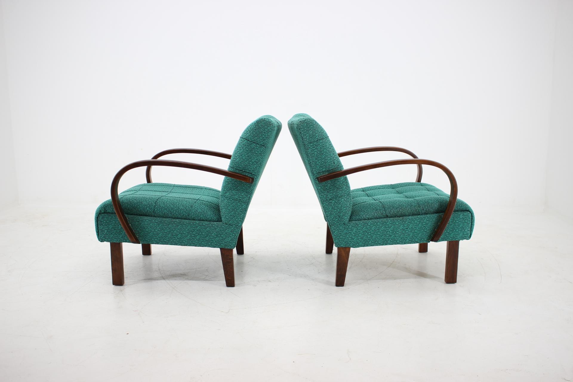 Czech Set of Two Rare Catalog Armchairs, Thonet, 1940s