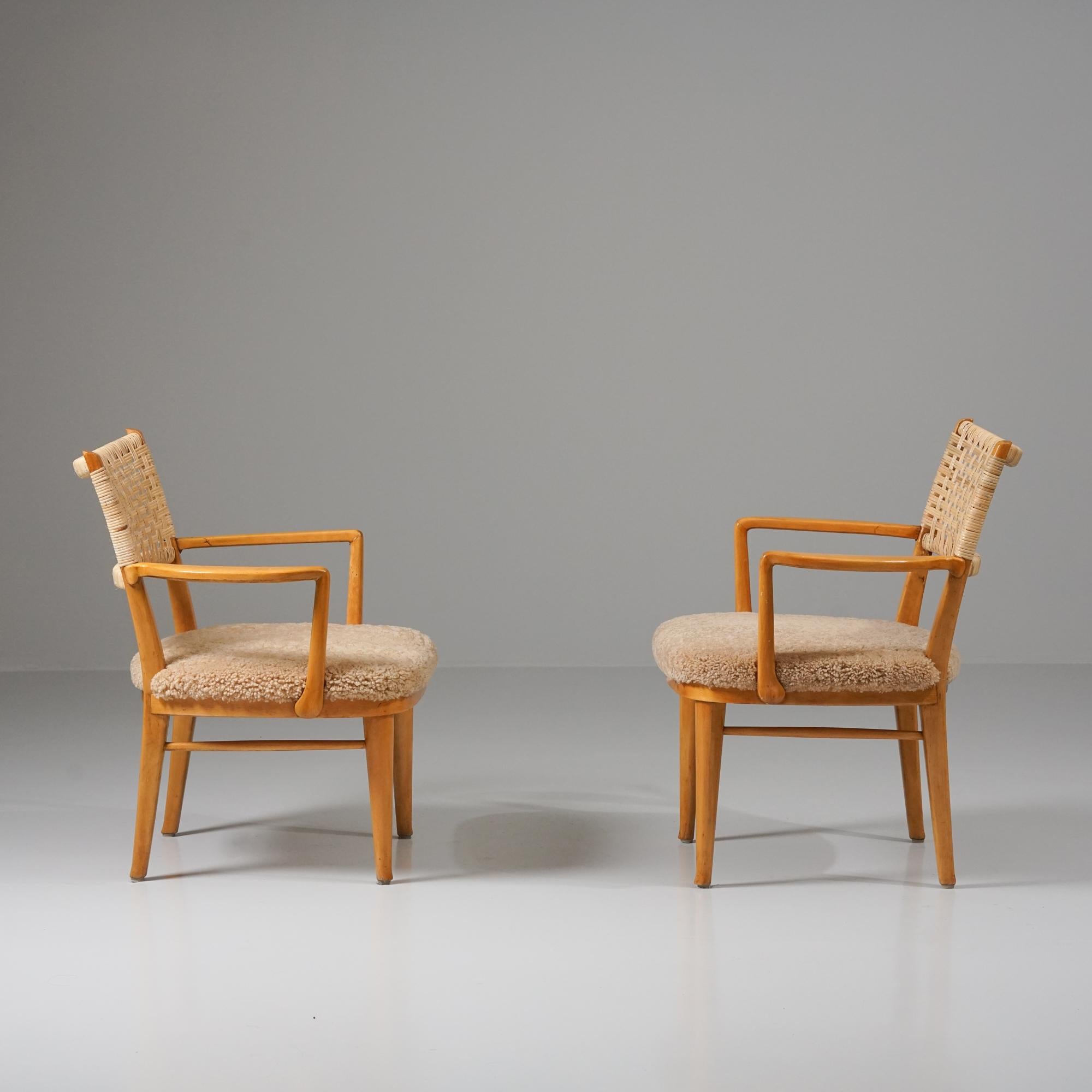 Conjunto de dos raras sillas de piel de ante y abedul, Arttu Brummer, Finlandia, años 40 en venta 2