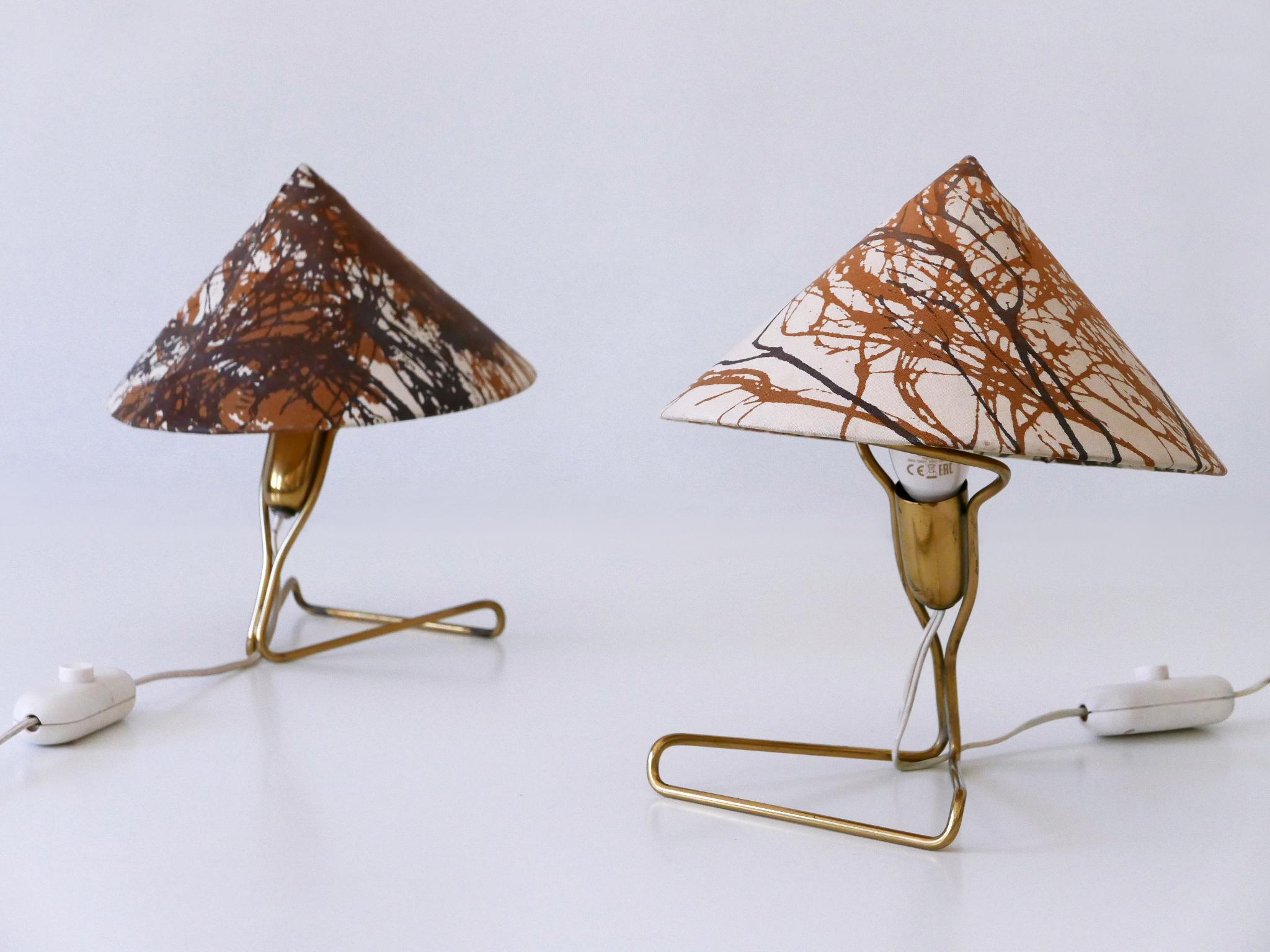 Laiton Ensemble de deux rares lampes de table ou appliques en anguille par Rupert Nikoll, Autriche, 1952 en vente