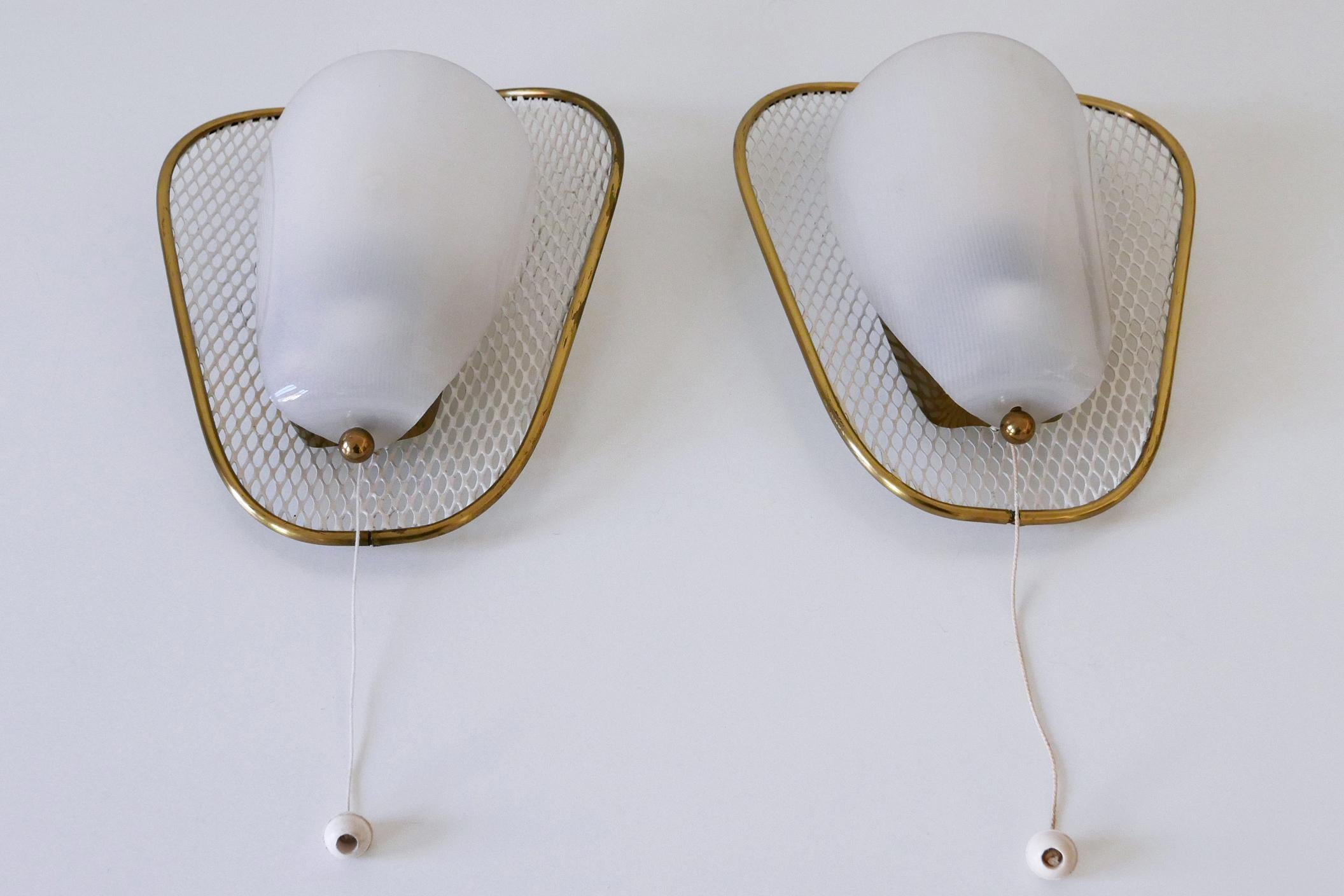 Set of Two Rare & Elegant Mid-Century Modern Sconces or Wall Lamps Germany 1950s For Sale 5
