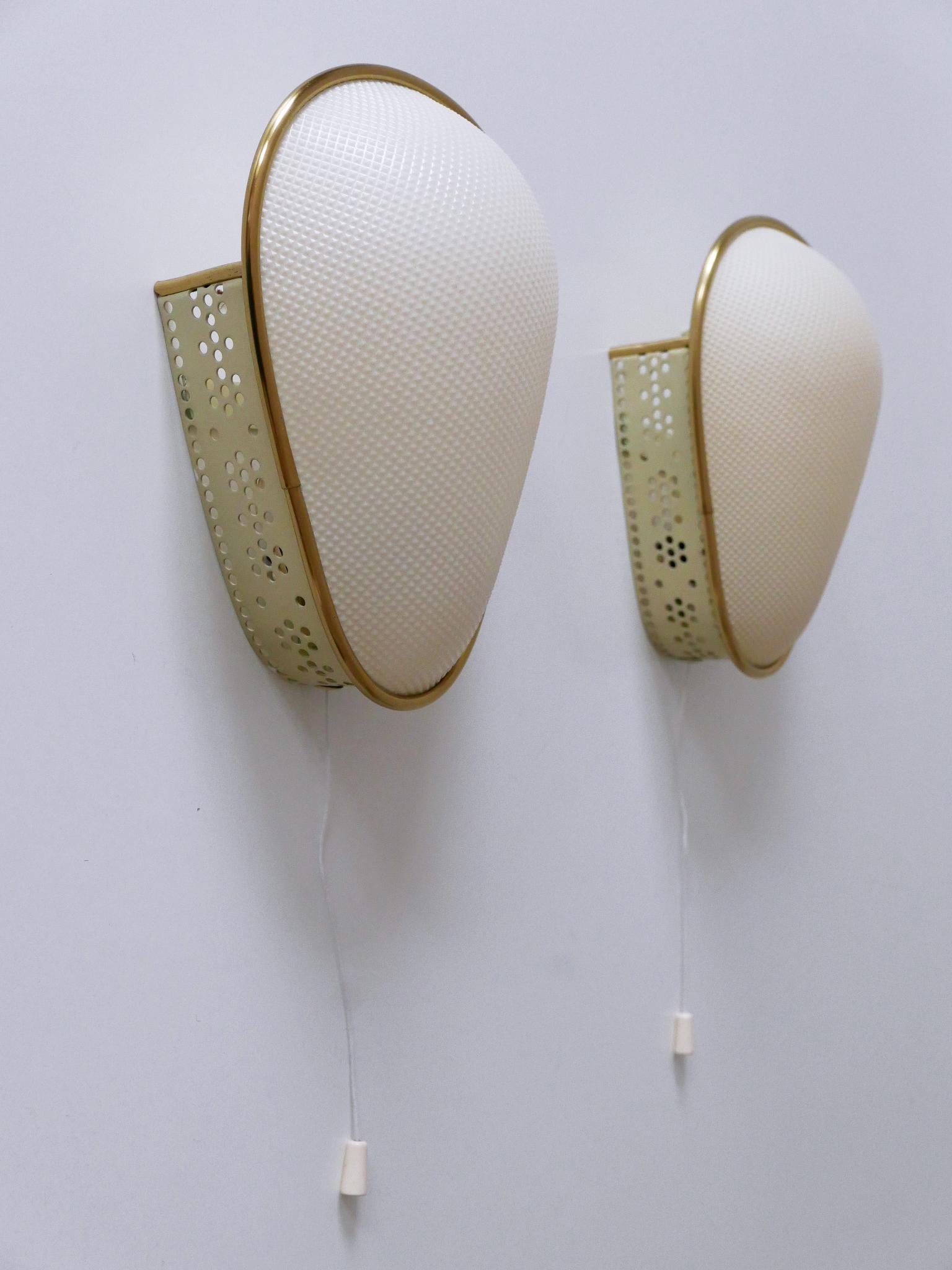 Set of Two Rare & Elegant Mid-Century Modern Sconces or Wall Lamps Germany 1950s For Sale 6