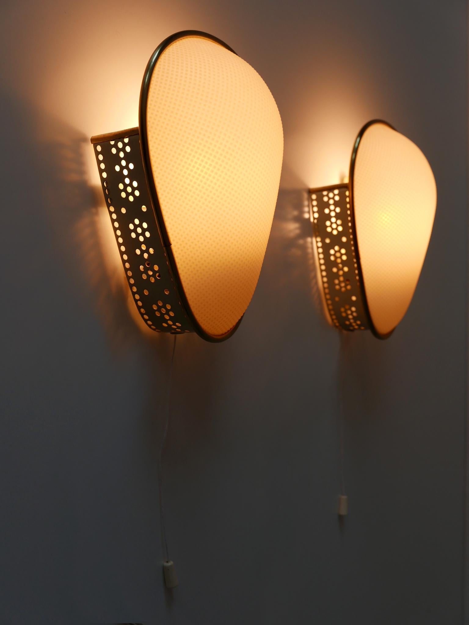 Set of Two Rare & Elegant Mid-Century Modern Sconces or Wall Lamps Germany 1950s For Sale 7