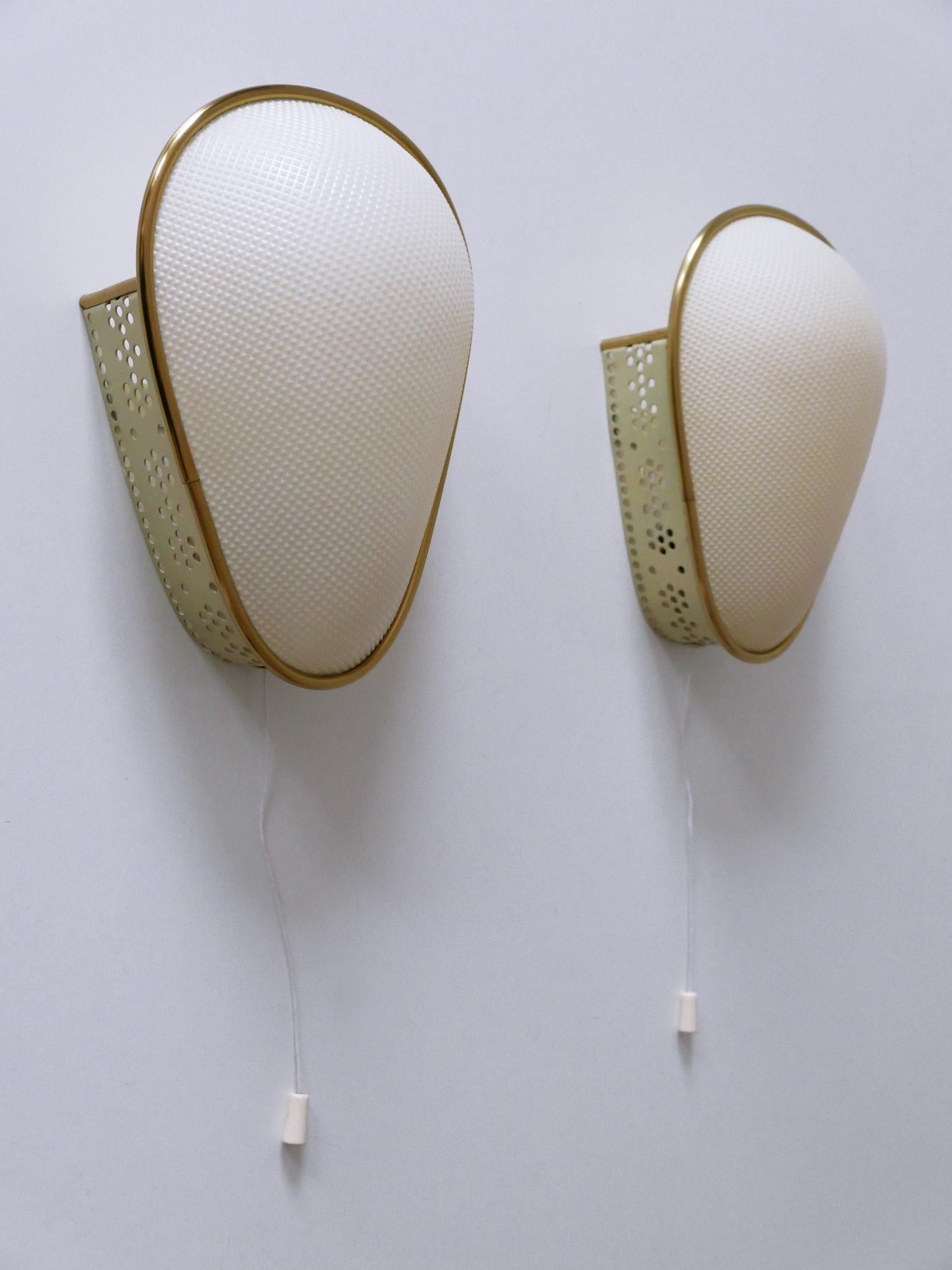 Set of Two Rare & Elegant Mid-Century Modern Sconces or Wall Lamps Germany 1950s For Sale 8