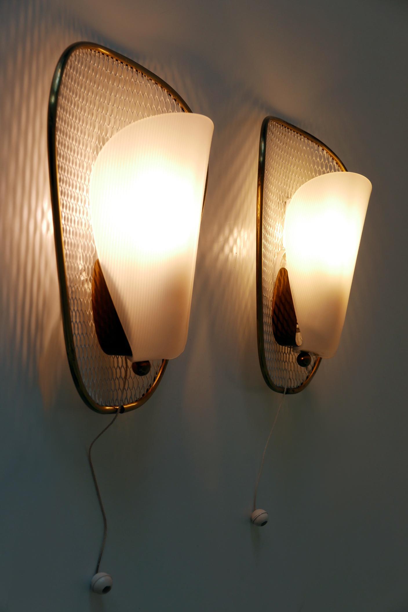 Set of Two Rare & Elegant Mid-Century Modern Sconces or Wall Lamps Germany 1950s For Sale 10