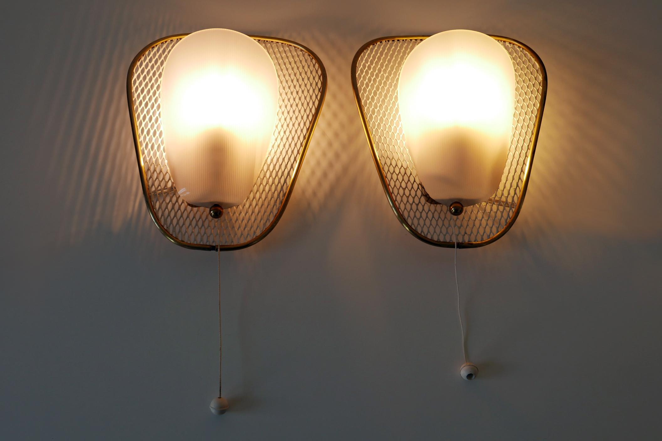 Set of Two Rare & Elegant Mid-Century Modern Sconces or Wall Lamps Germany 1950s For Sale 3