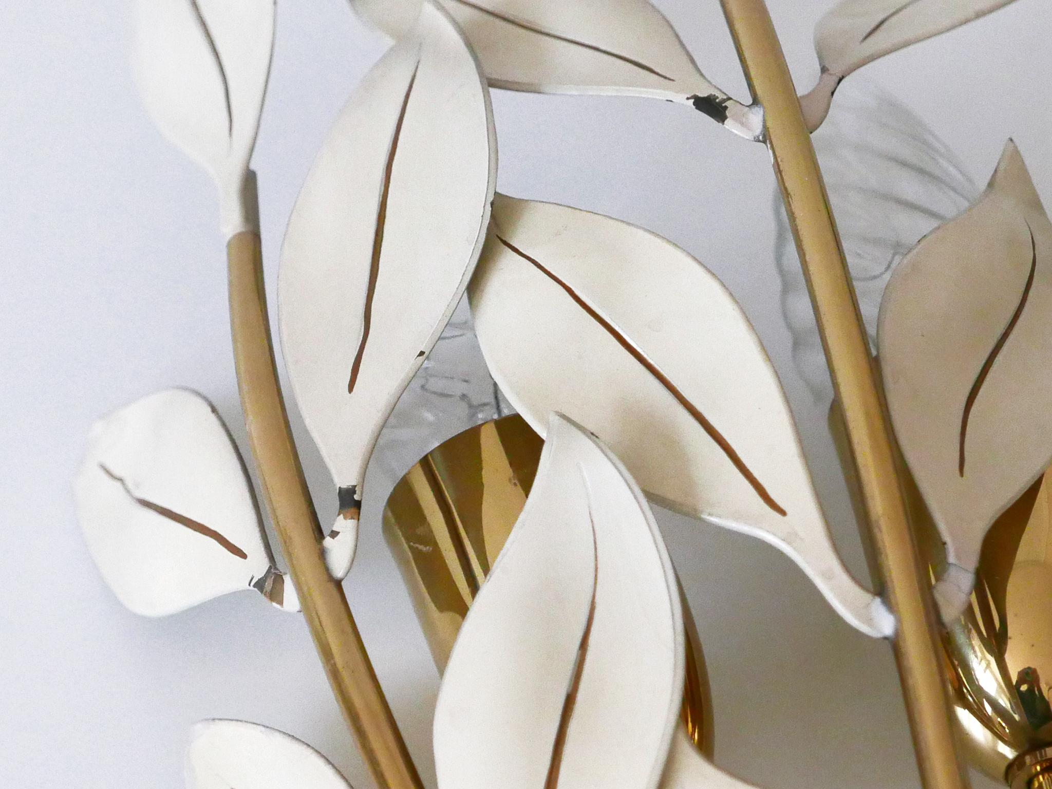 Set di due rare lampade a forma di bouquet di alloro di Vereinigte Werkstätten München 1950 in vendita 7