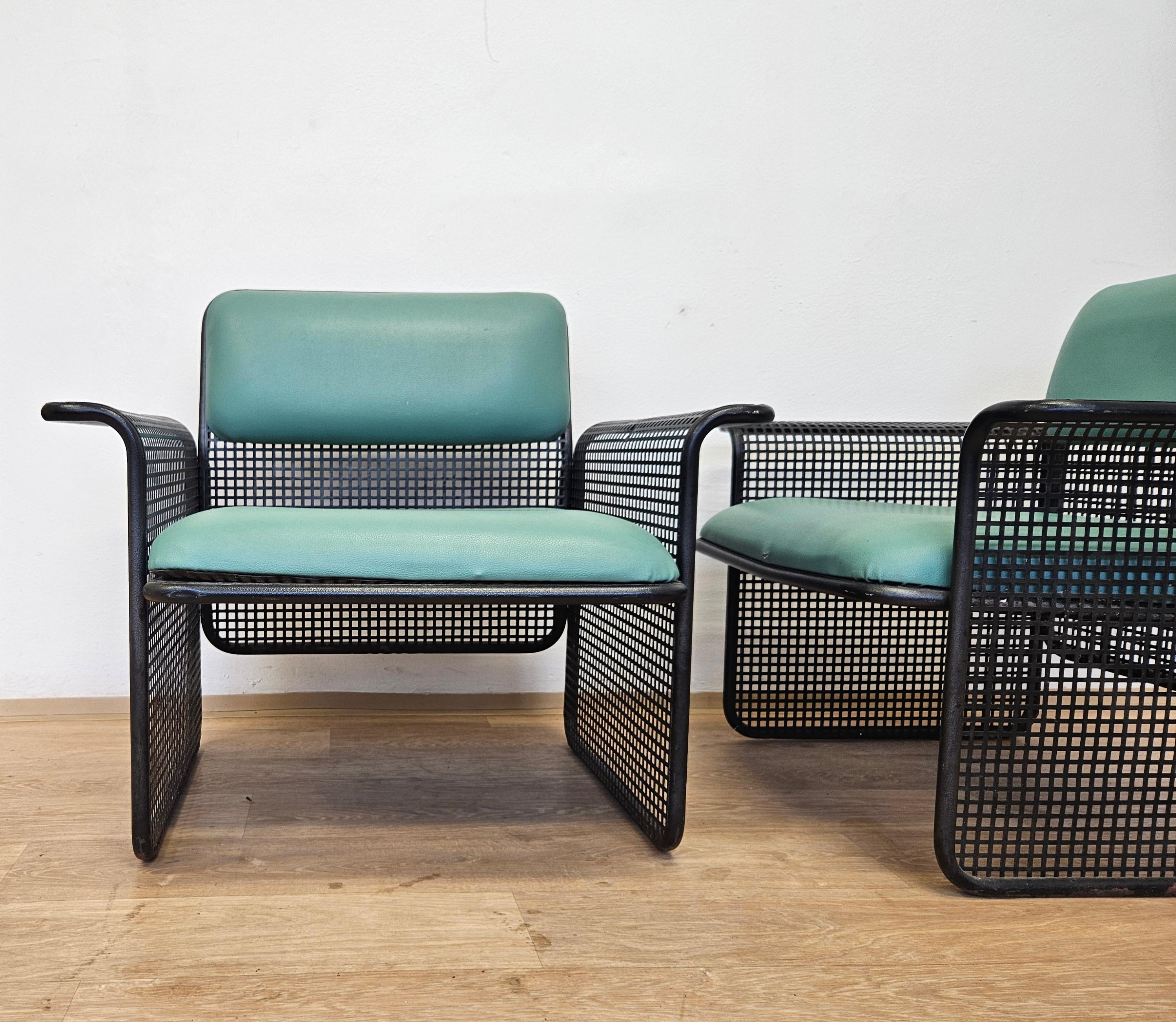 Satz von zwei seltenen Metall-Sesseln Talin Vicenza, Italien, 1970er Jahre (Moderne der Mitte des Jahrhunderts) im Angebot