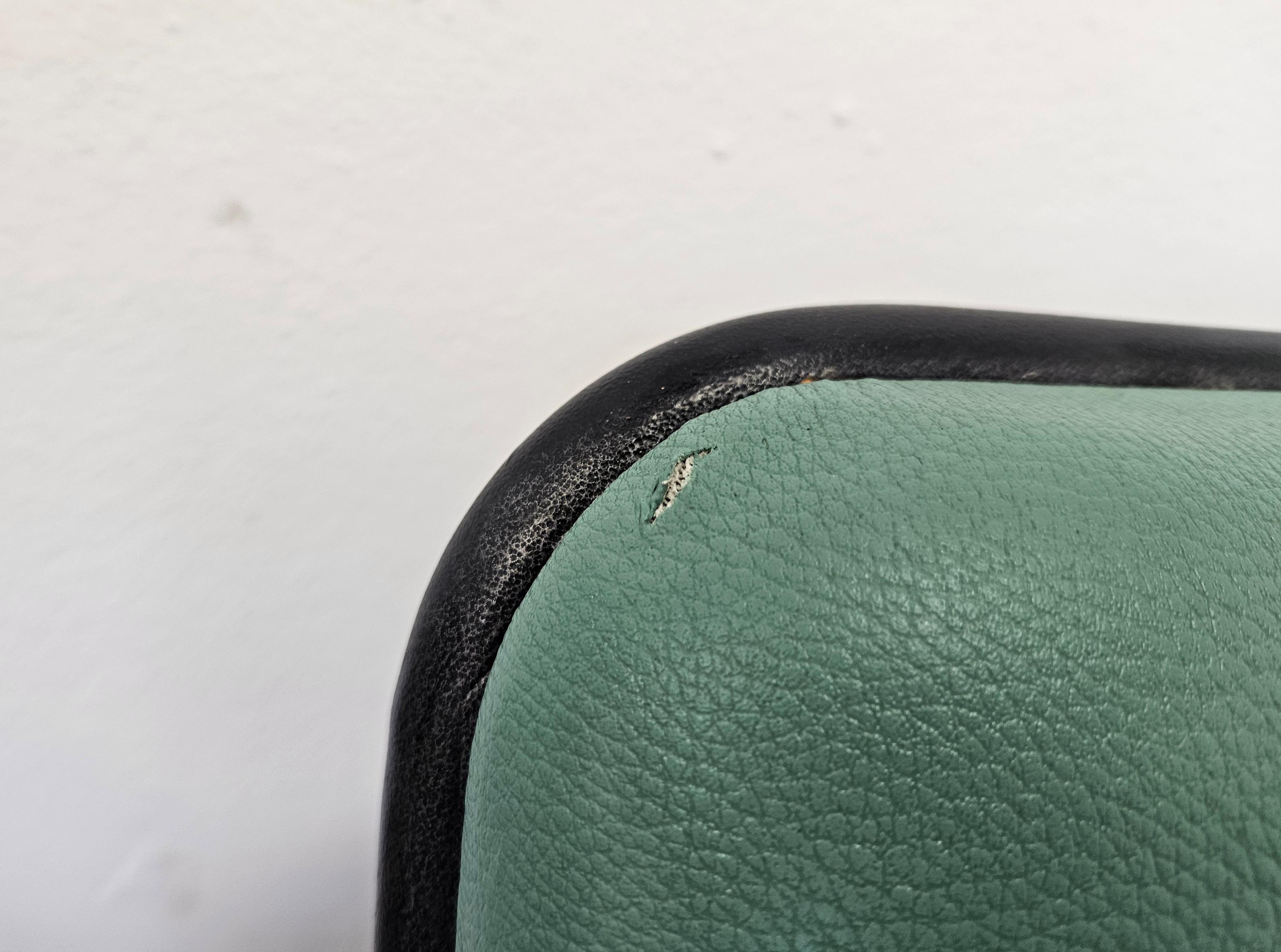 Satz von zwei seltenen Metall-Sesseln Talin Vicenza, Italien, 1970er Jahre im Zustand „Gut“ im Angebot in Praha, CZ