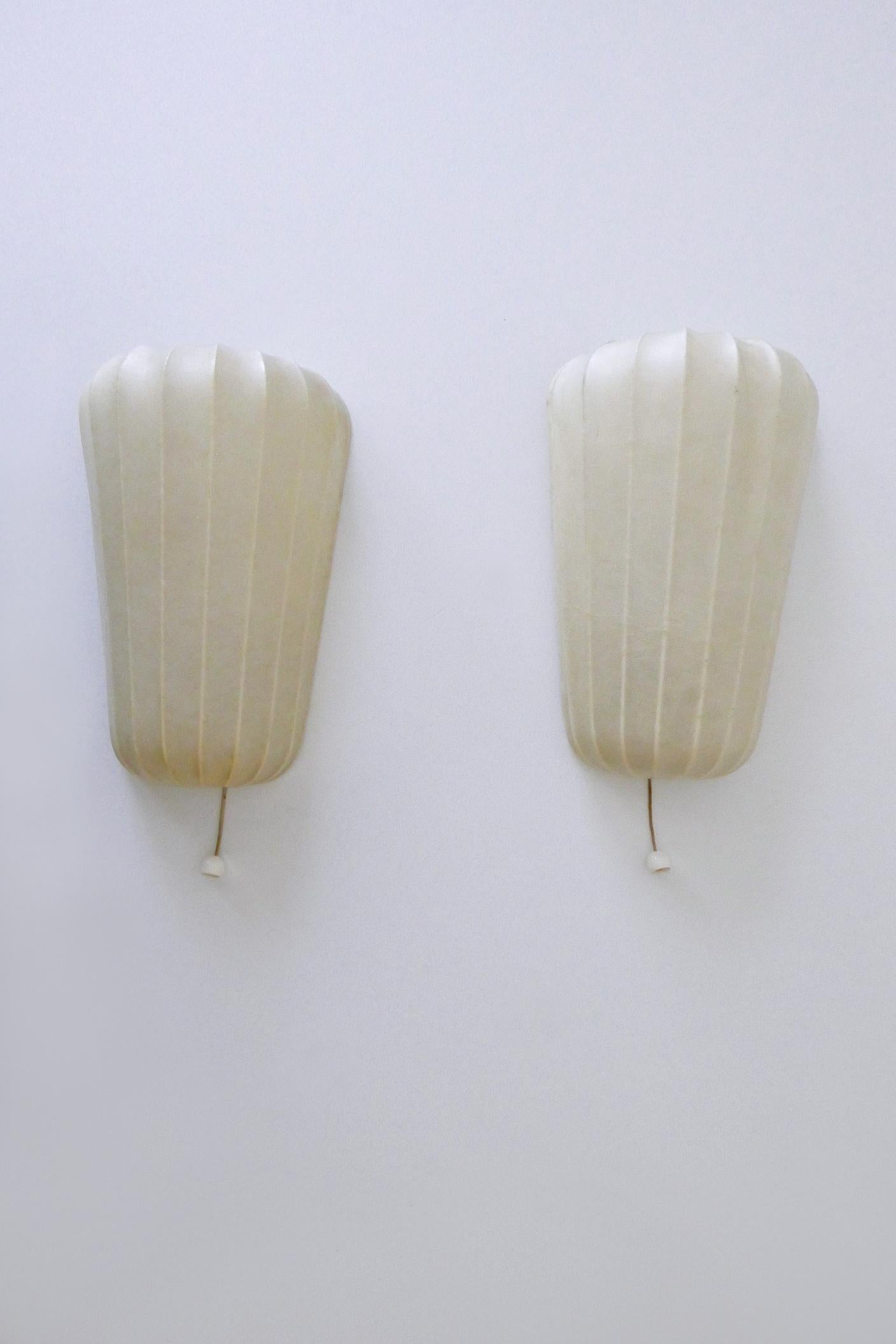 Set of Two Rare Mid Century Cocoon Sconces by Friedel Wauer for Goldkant Germany (Mitte des 20. Jahrhunderts) im Angebot