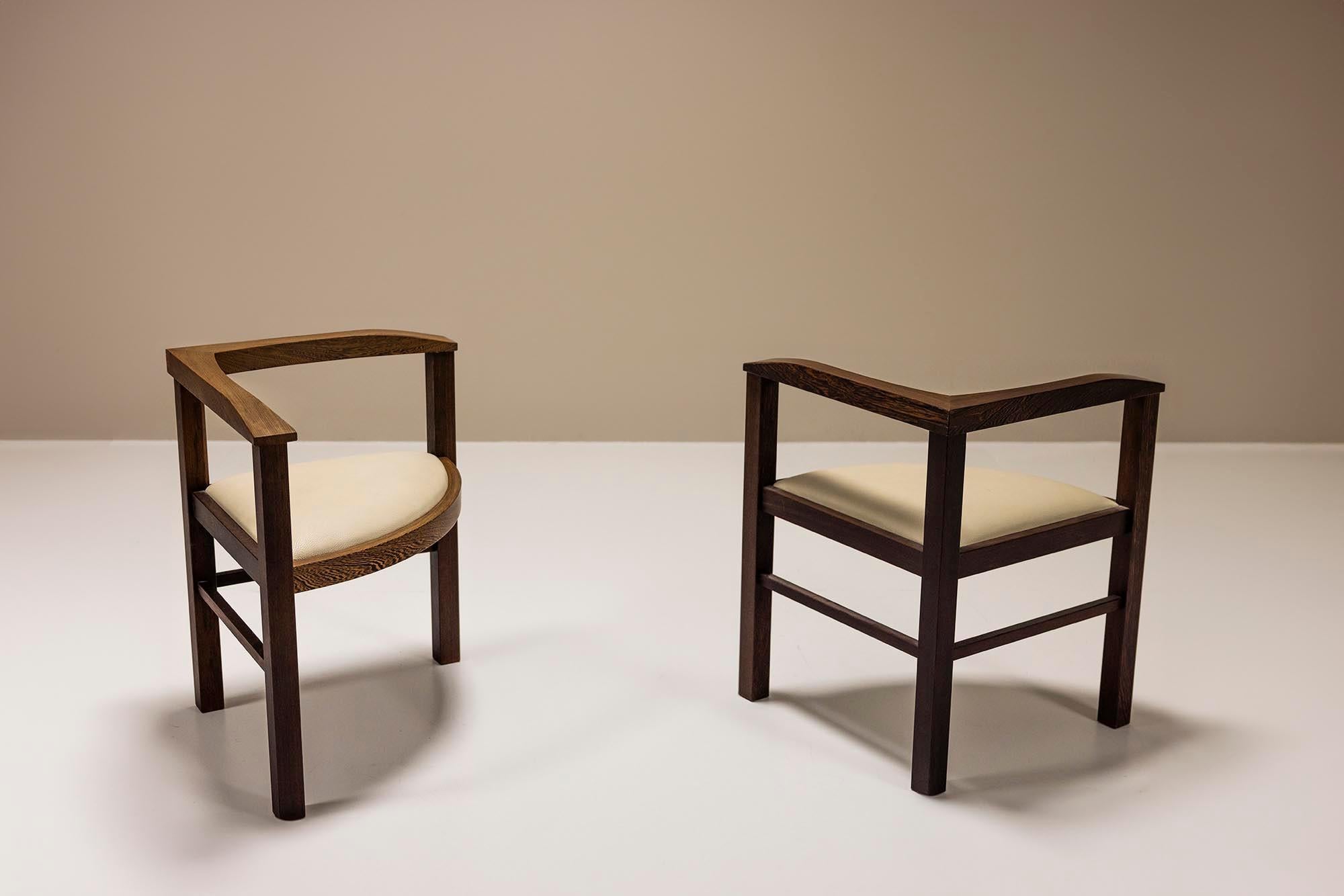 Mid-Century Modern Set of Two Rationalist Corner Chairs in Wenge and Leather, Italy 1980s
